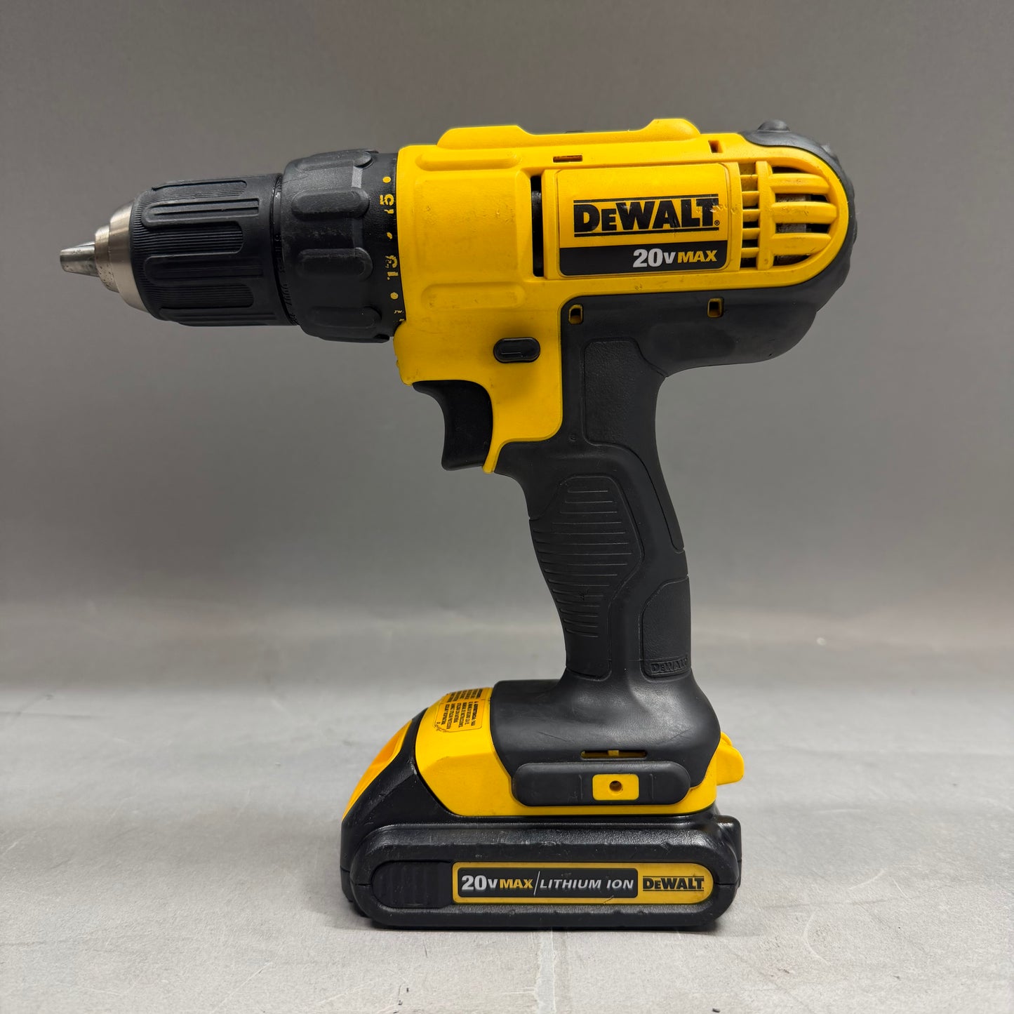 DeWalt DCD771 20V 1/2" (13mm) Cordless Drill Driver