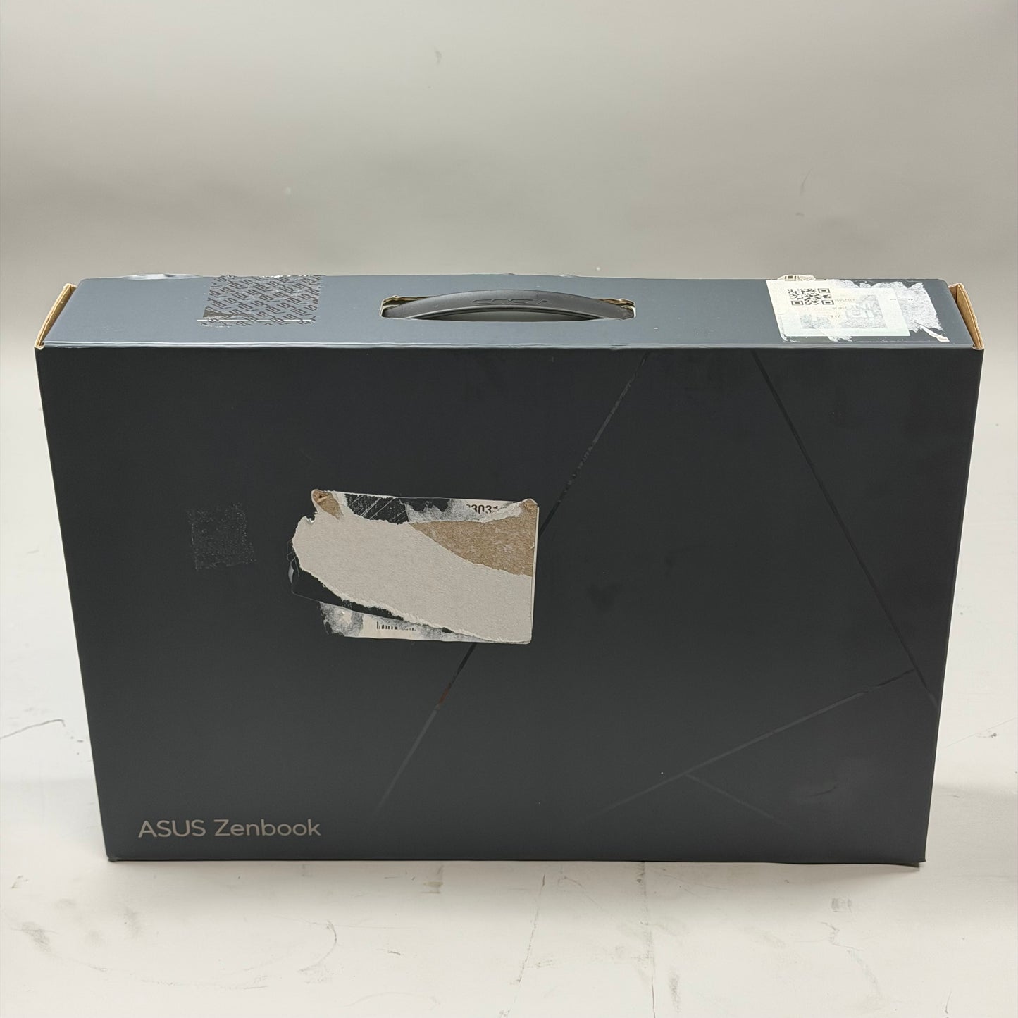 Asus ZenBook Q409ZA 14" Core i5-1240P 1.70GHz 8GB RAM 256GB SSD