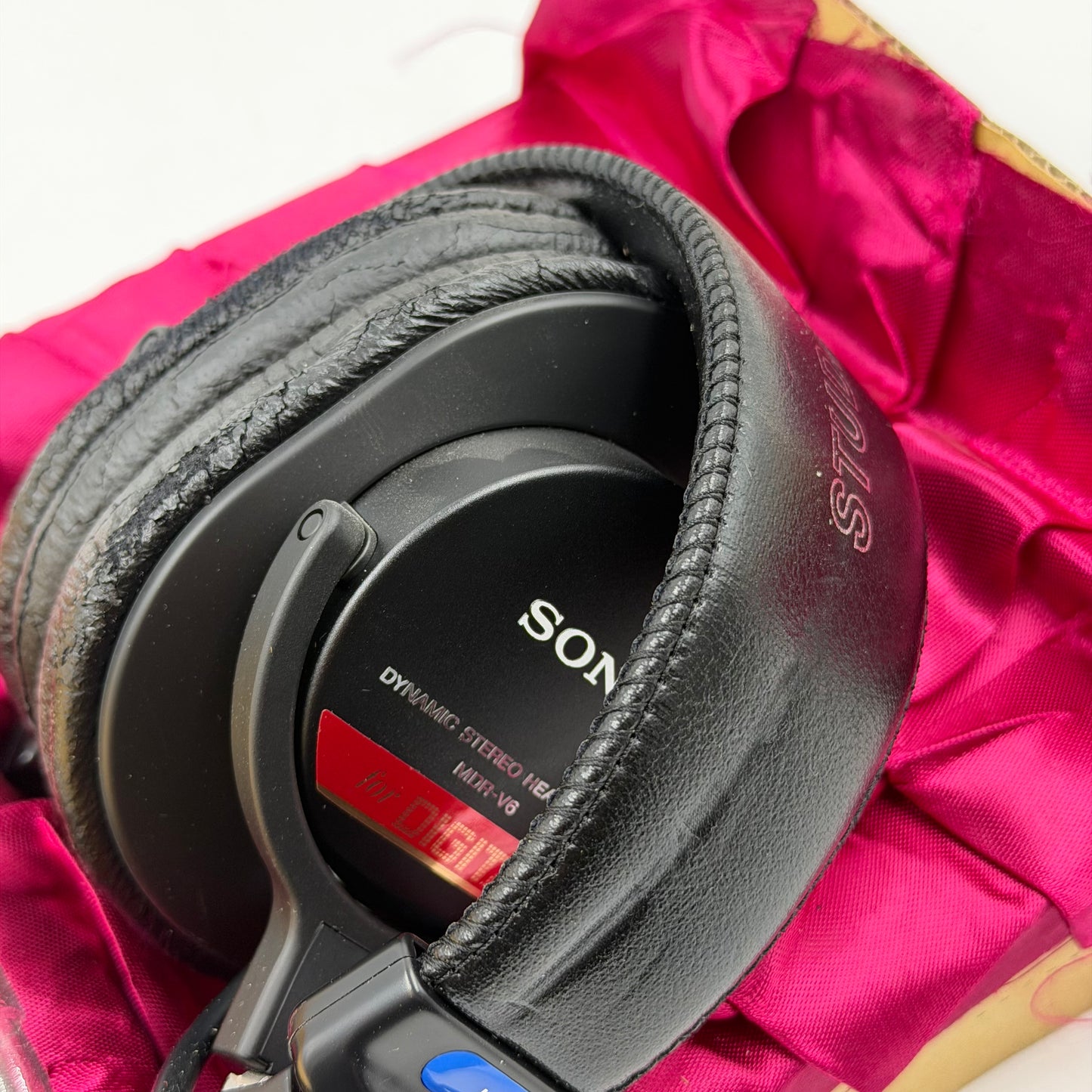 Sony V6 Studio Wired Stereo Headphones Black MDR-V6