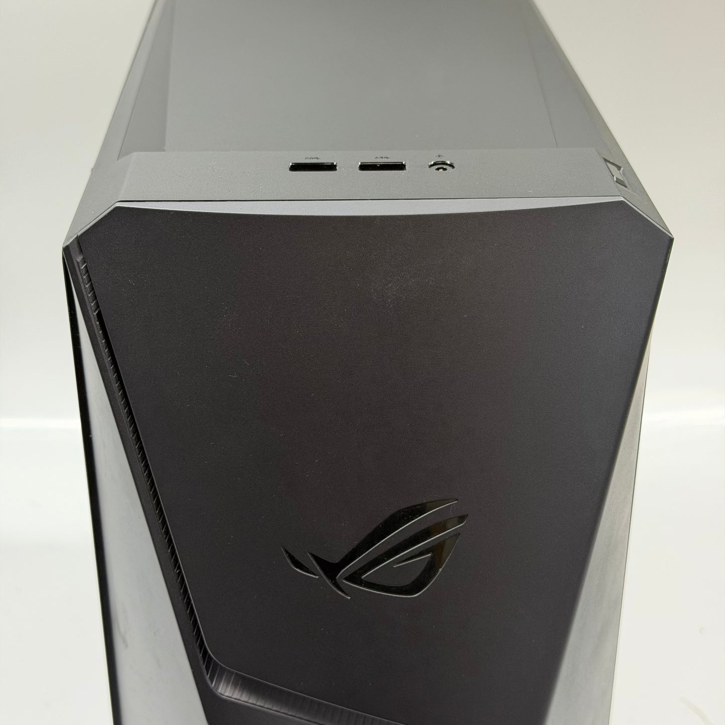 ASUS G10CE Gaming Desktop i5-11400F 2.60GHz 8GB RAM 512GB SSD GeForce RTX 3050