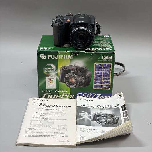 Fujifilm FinePix  S602 Zoom 3.1 MP Digital Camera Bundle