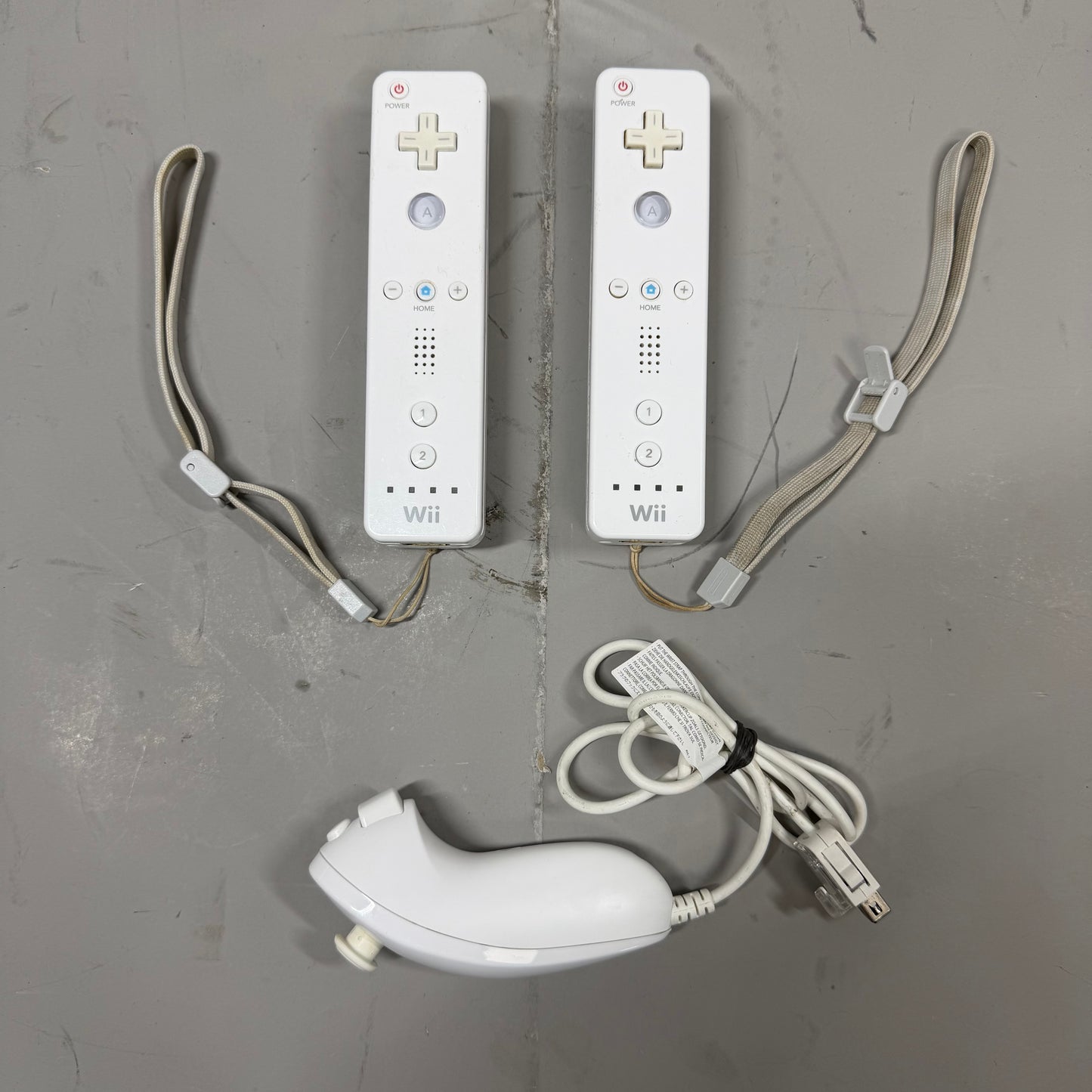 Nintendo Wii Console Gaming System RVL-001 White