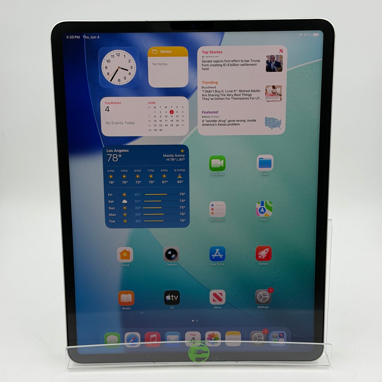 Unlocked Apple iPad Pro 12.9" 6th Gen 256GB Silver MP613LL/A