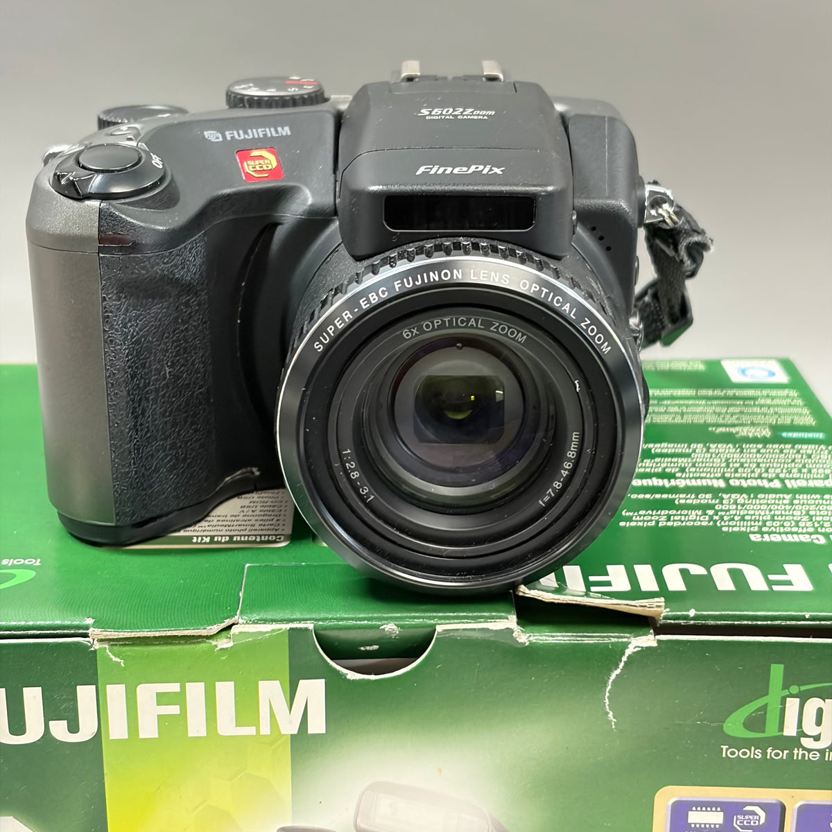 Fujifilm FinePix S602 Zoom 3.1 MP Digital Camera Bundle – PayMore 