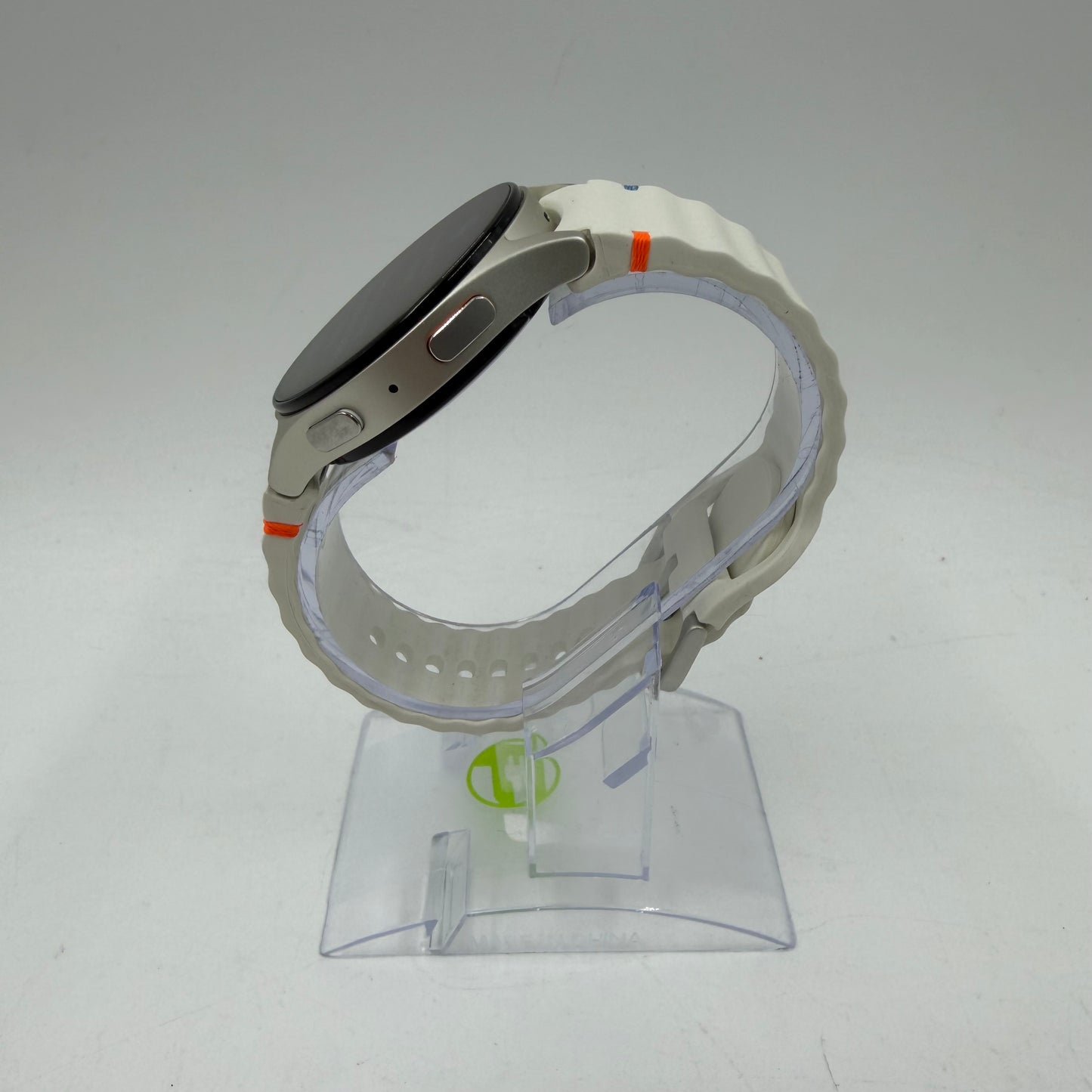 Unlocked Samsung Galaxy Watch7 Aluminum Smartwatch SM-L305U