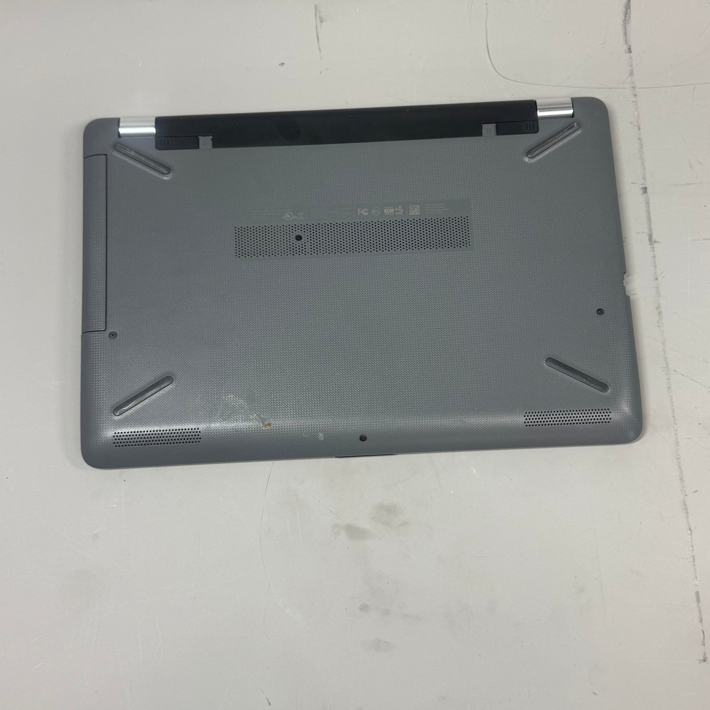 HP Laptop 15-BS193OD 15.6" Core i7-8550U 1.8GHz 8GB RAM 256GB SSD