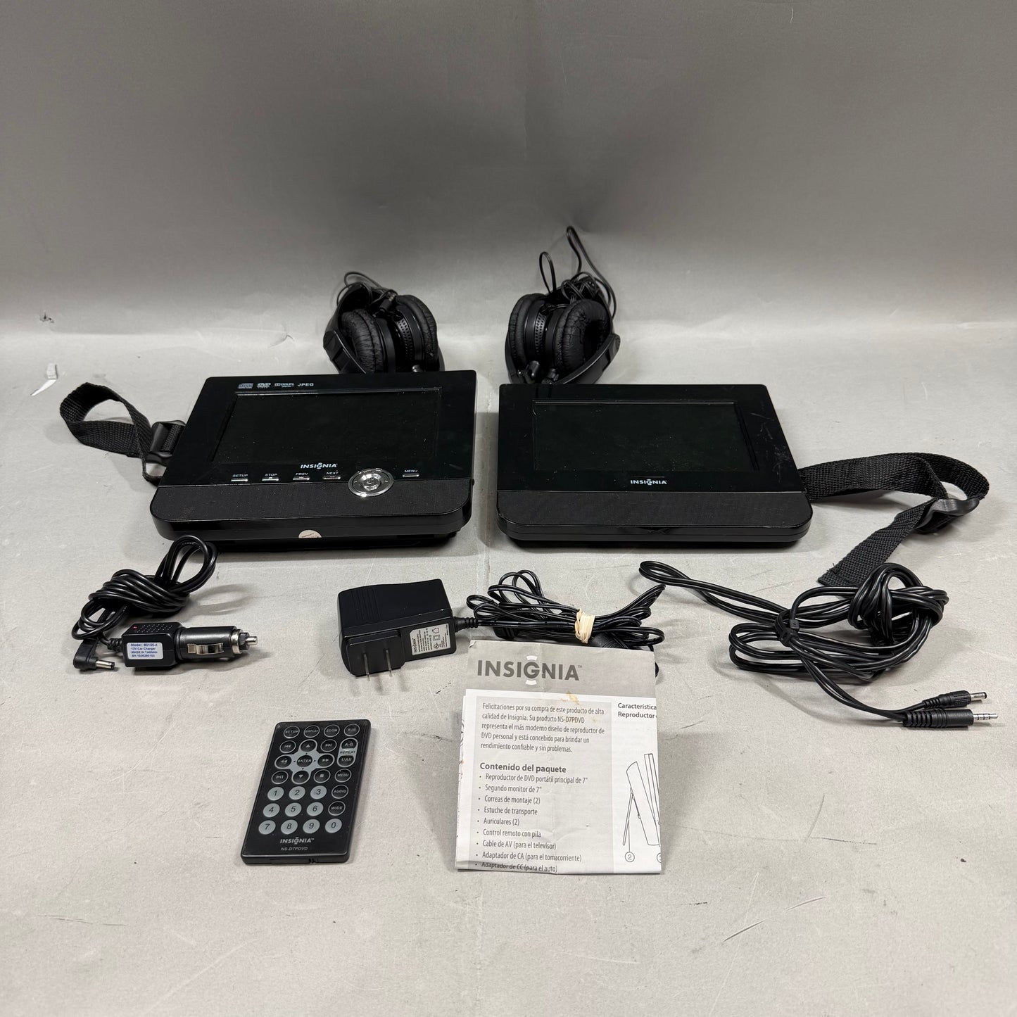 Insignia Portable DVD Player Wired NS-D7PDVD