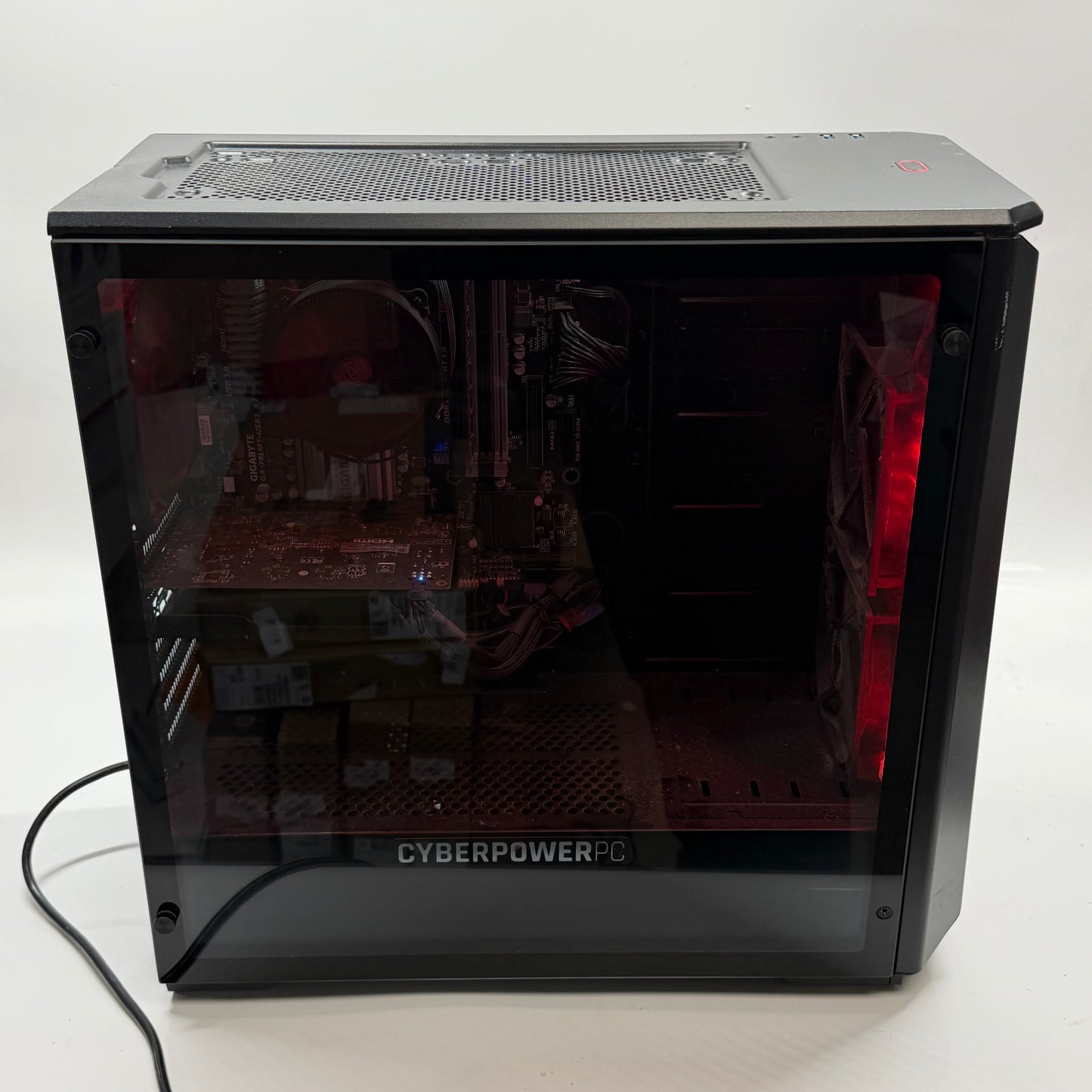 CyberPower Custom PC FX-6300 3.50GHz 8GB RAM 1TB HDD XFX Radeon RX 560