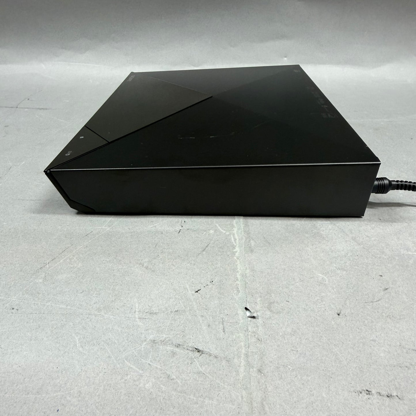 Sony Blu-Ray DVD Player Wired BDP-S5200
