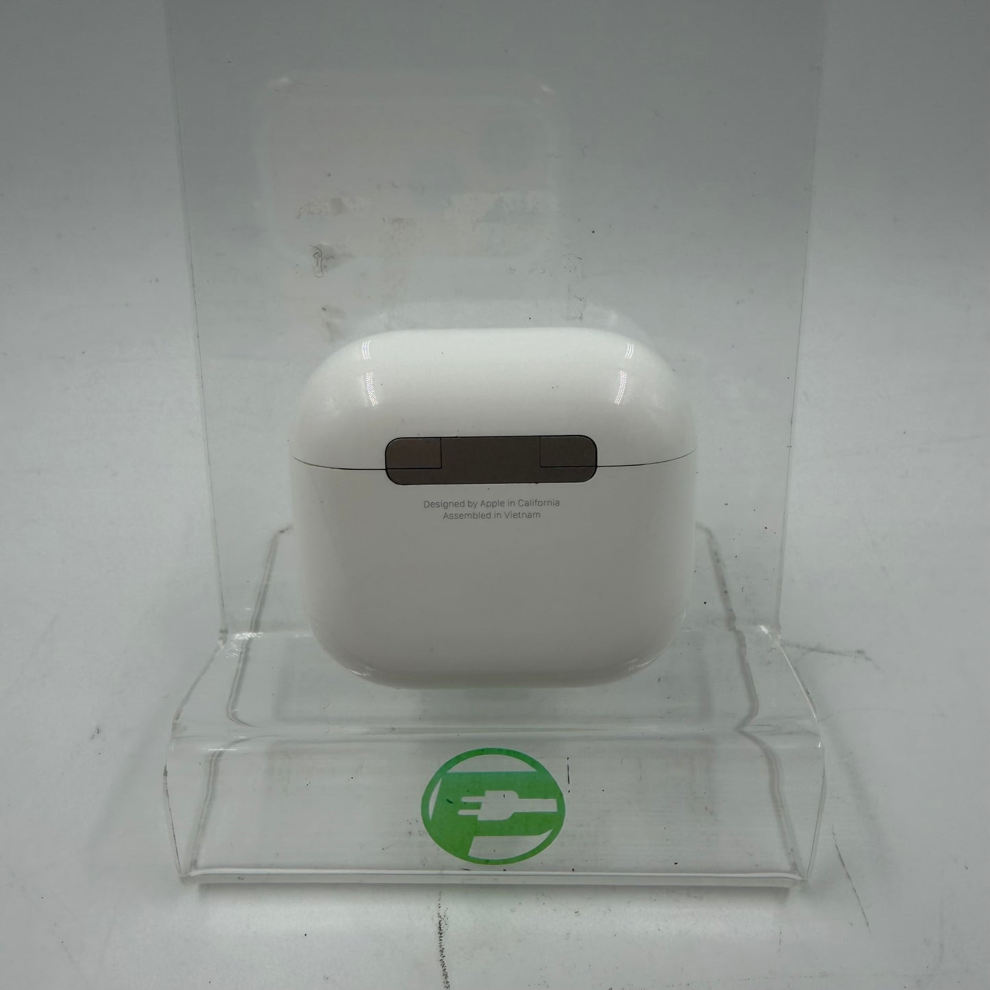 Apple AirPods 4th Gen ANC with MagSafe Charging Case A3056 A3055  A3059