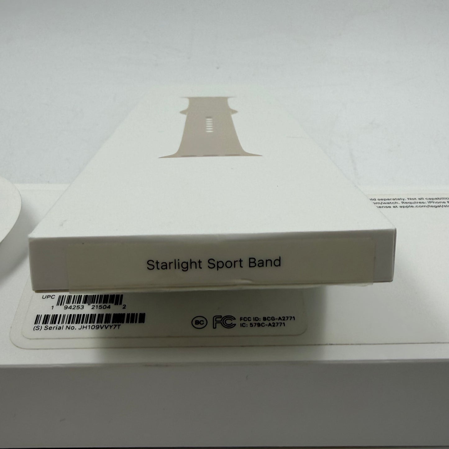 GPS Only Apple Watch Series 8 45MM Starlight Aluminum Sports Band MNUP3LL/A