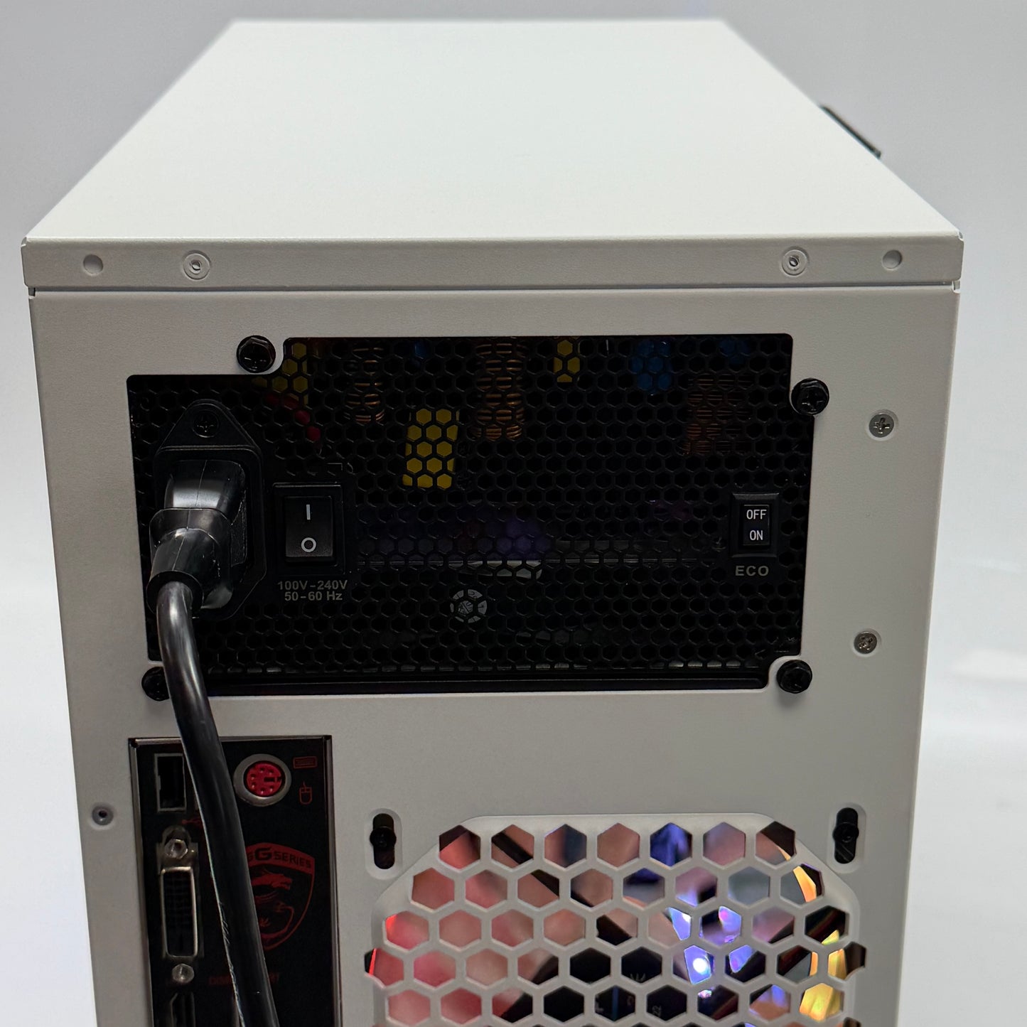 INWIN Custom PC Ryzen 5 2600 3.4GHz 16GB RAM 256GB SSD Gigabyte GeForce RTX 3060