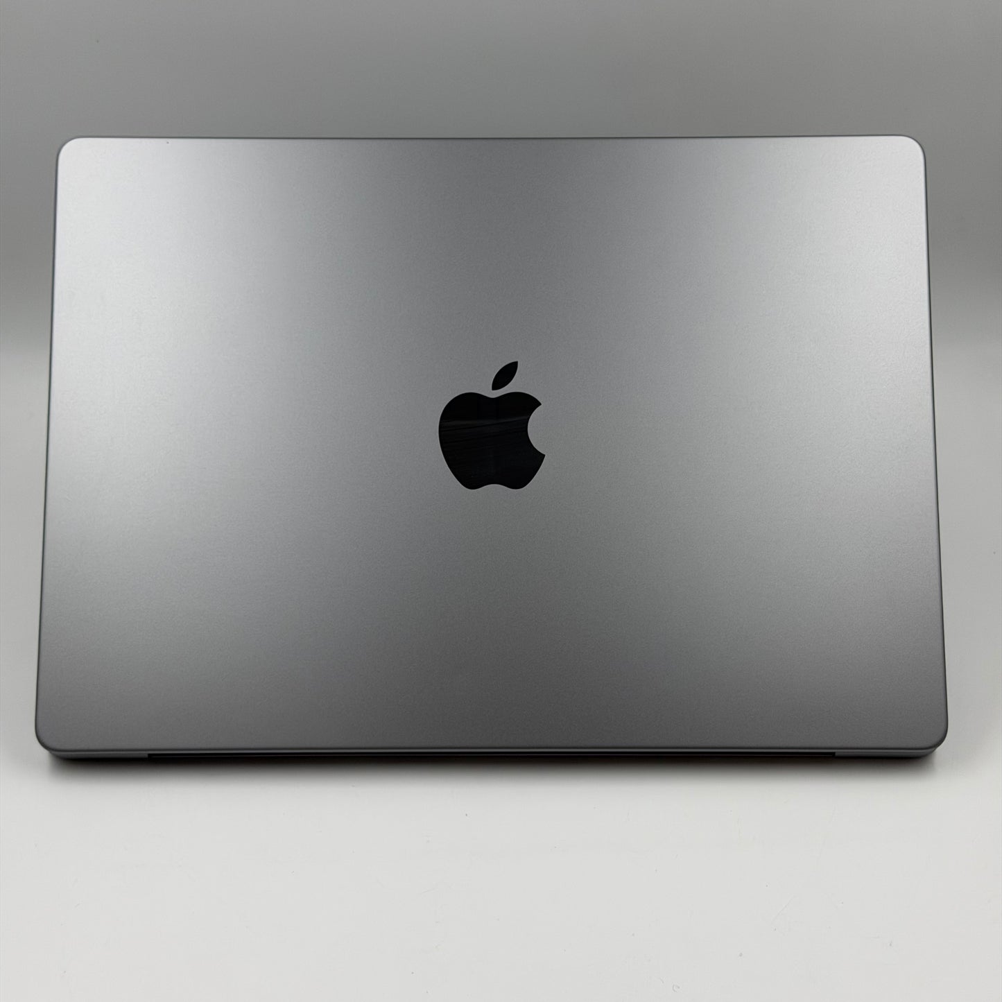 2021 Apple MacBook Pro 14" M1 Pro 16C GPU 3.2GHz 32GB RAM 1TB SSD Z15H00105LL/A Space Gray