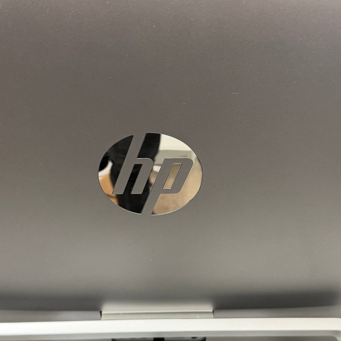 HP Pavilion 27-A010 27" i7-6700T 2.80GHz 16GB RAM 1TB HDD