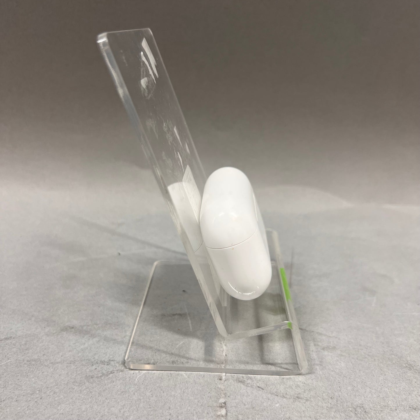 Apple AirPods 1st Gen with Wireless Charging Case A2084 A2083 A2190 MWP22AM/A