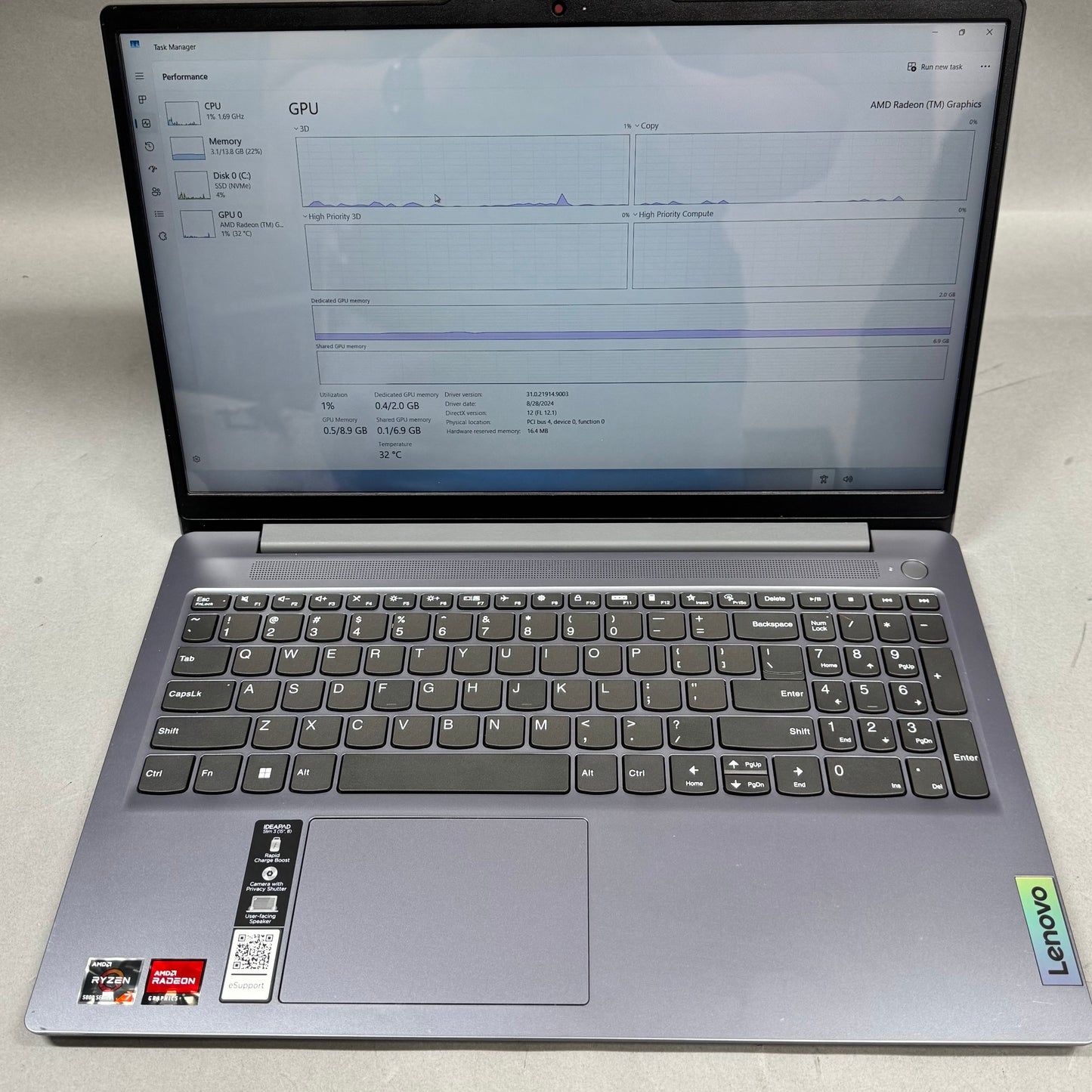 Lenovo IdeaPad SLIM 3 15ABR8 15.6" AMD Ryzen 7 5825U 2.0GHz 16GB RAM 512GB SSD