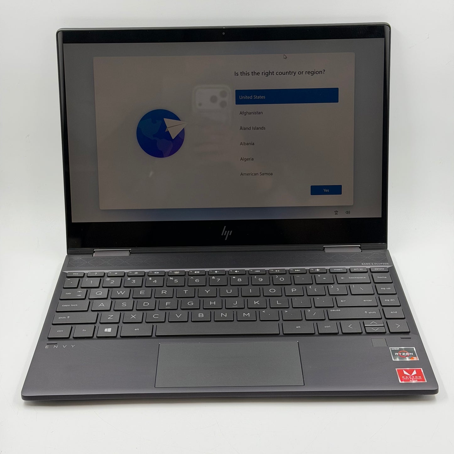 HP Envy x360 13Z-AR000 13.3" Ryzen 5 3500U 2.10GHz 8GB RAM 256GB SSD