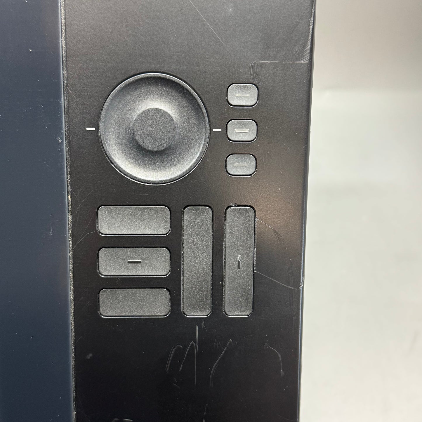 Wacom Drawing Cintiq 24HD DTK-2400