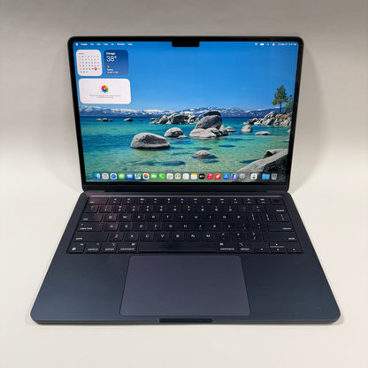 2022 Apple MacBook Air 13.6" M2 8C GPU 3.5GHz 8GB RAM 256GB SSD A2681