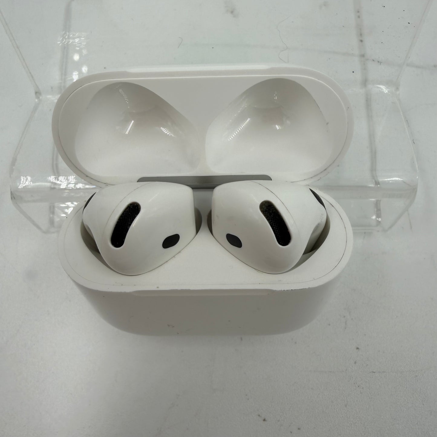 Apple AirPods 4th Gen ANC with MagSafe Charging Case A3056 A3055  A3059