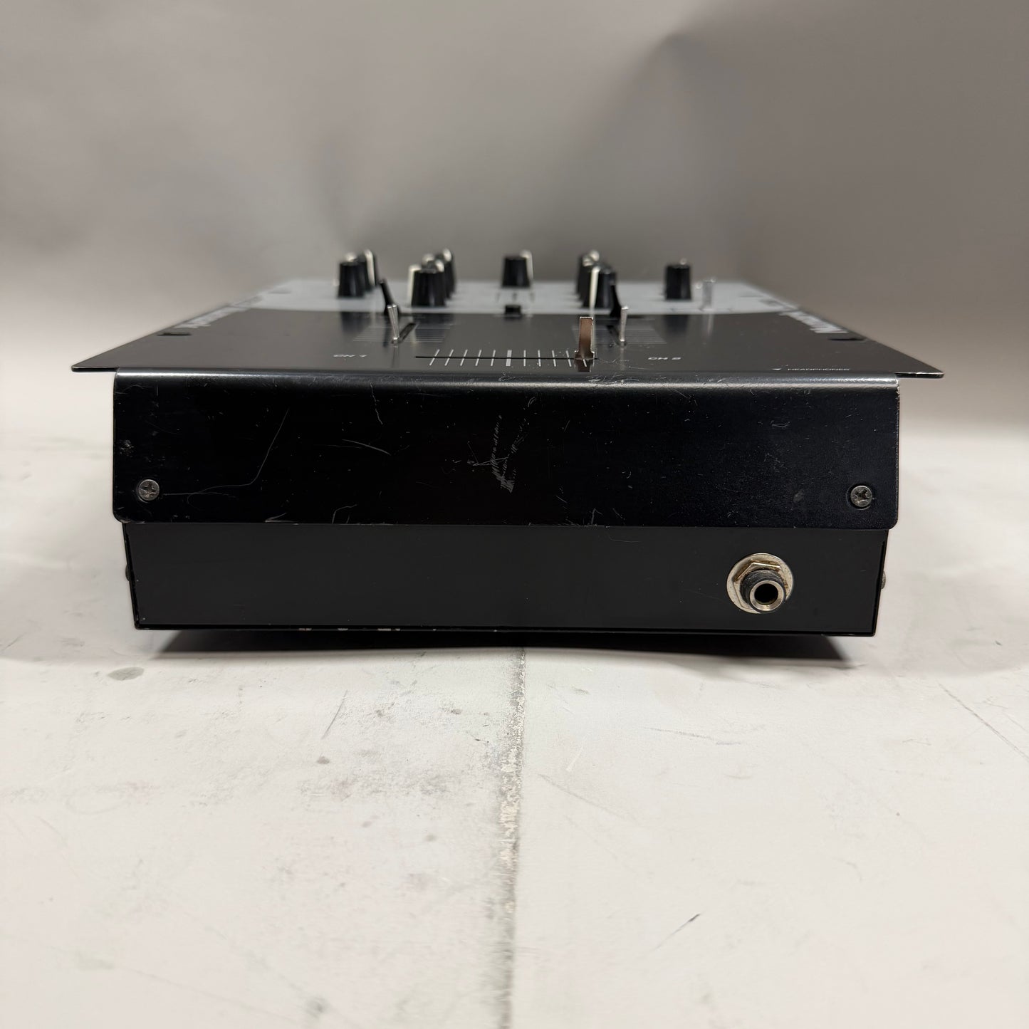 Nurmark Mixer Wired DM1050