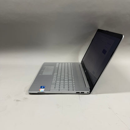 HP Laptop 15-DW3035CL 15.6" Core i5-1135G7 2.4GHz 16GB RAM 512GB SSD 512GB SSD
