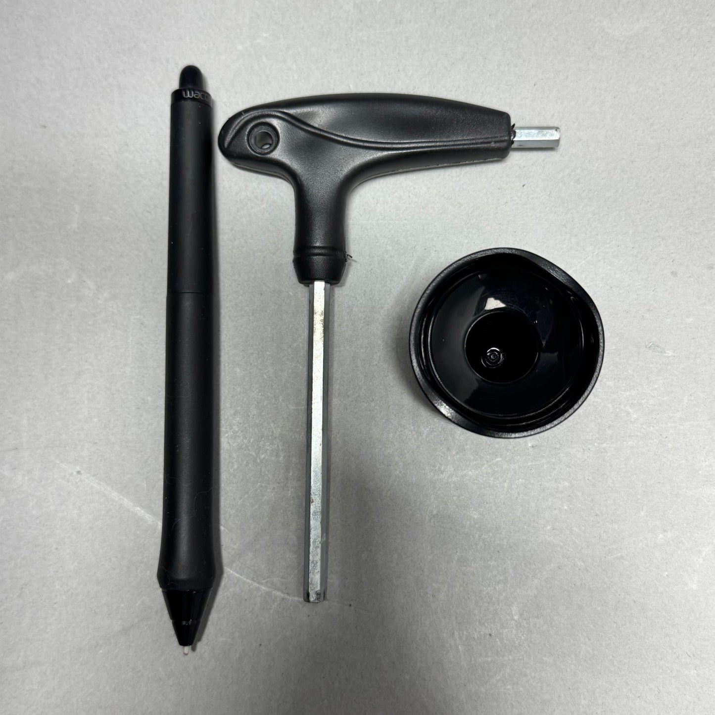 Wacom Drawing Cintiq 24HD DTK-2400