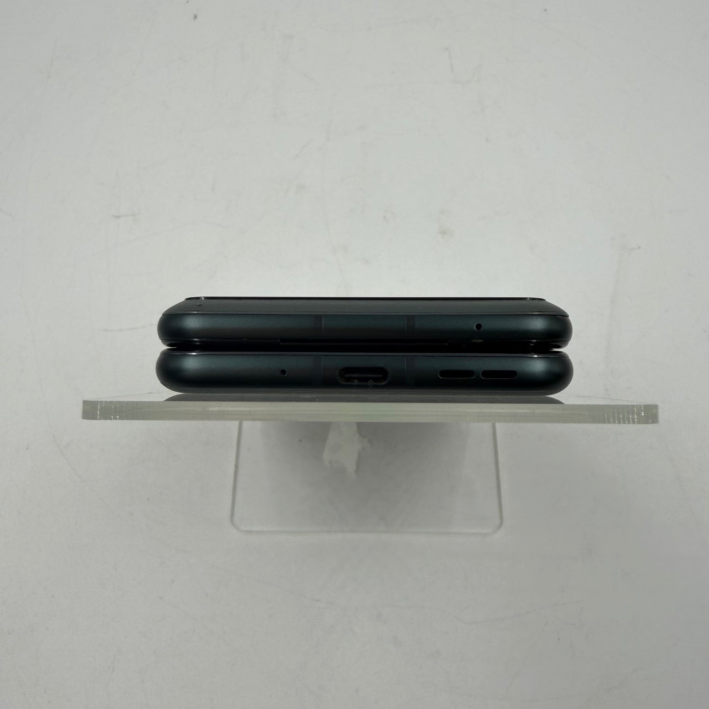 Factory Unlocked Motorola Razr 2023 128GB 15 Gray XT2323-2