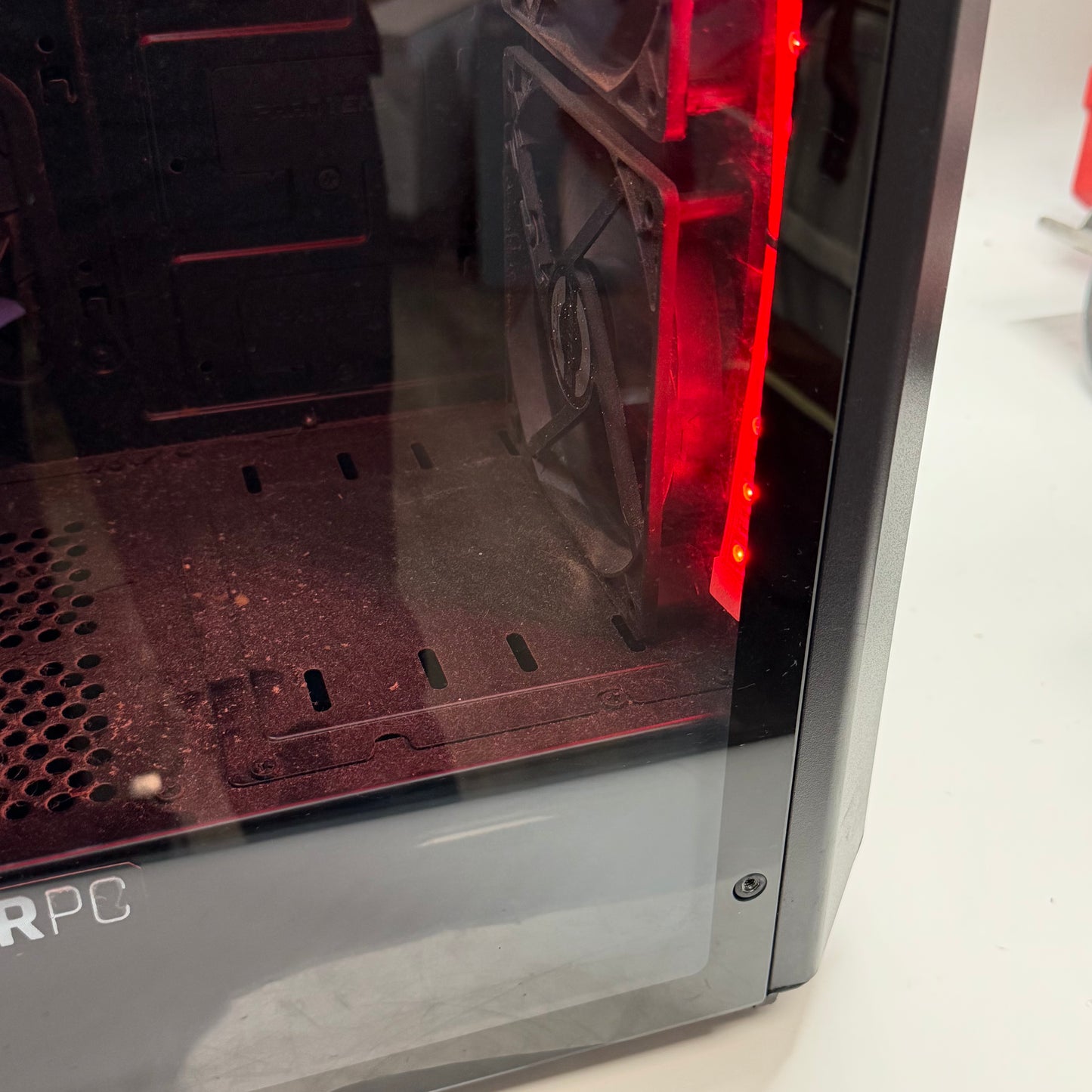 CyberPower Custom PC FX-6300 3.50GHz 8GB RAM 1TB HDD XFX Radeon RX 560