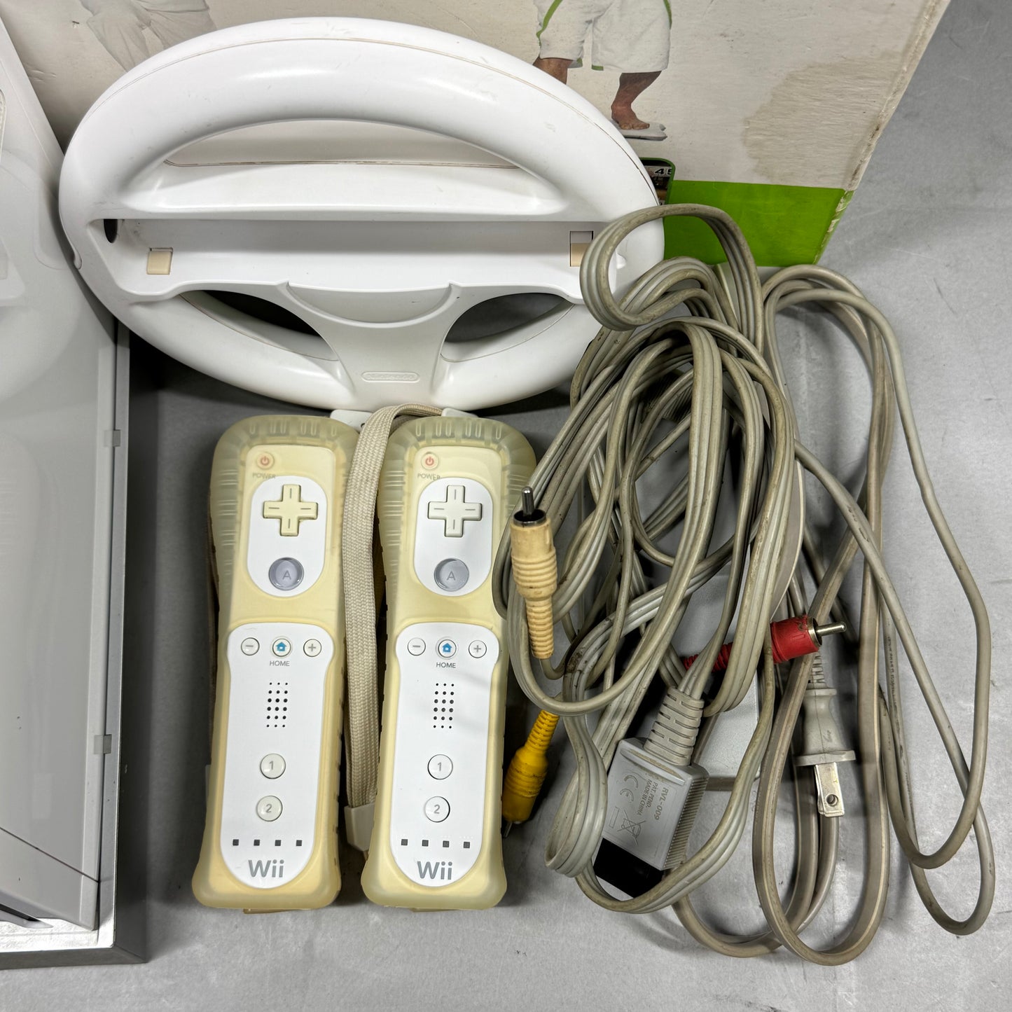 Nintendo Wii Video Game Console White