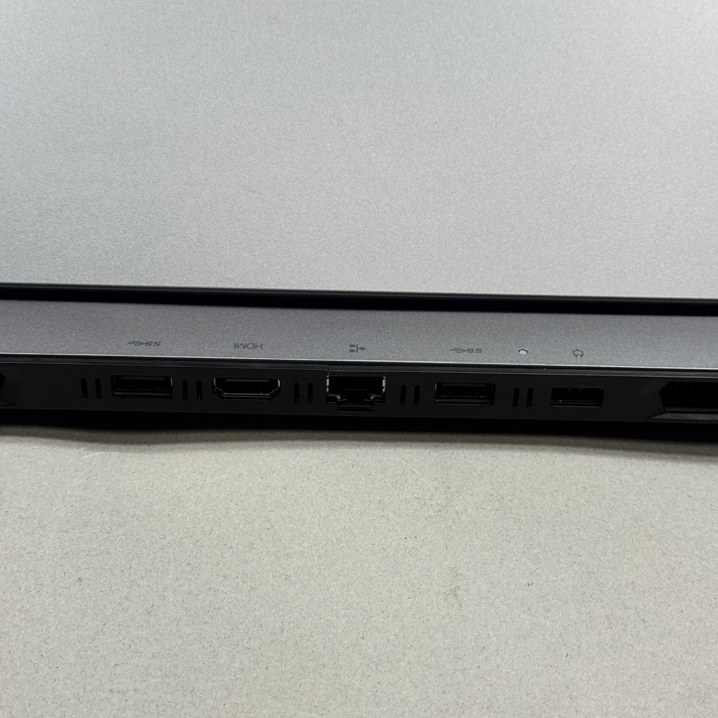 Lenovo LOQ 15ARP9 AMD Ryzen 5 7235HS 12GB RAM 512GB GeForce RTX 4050