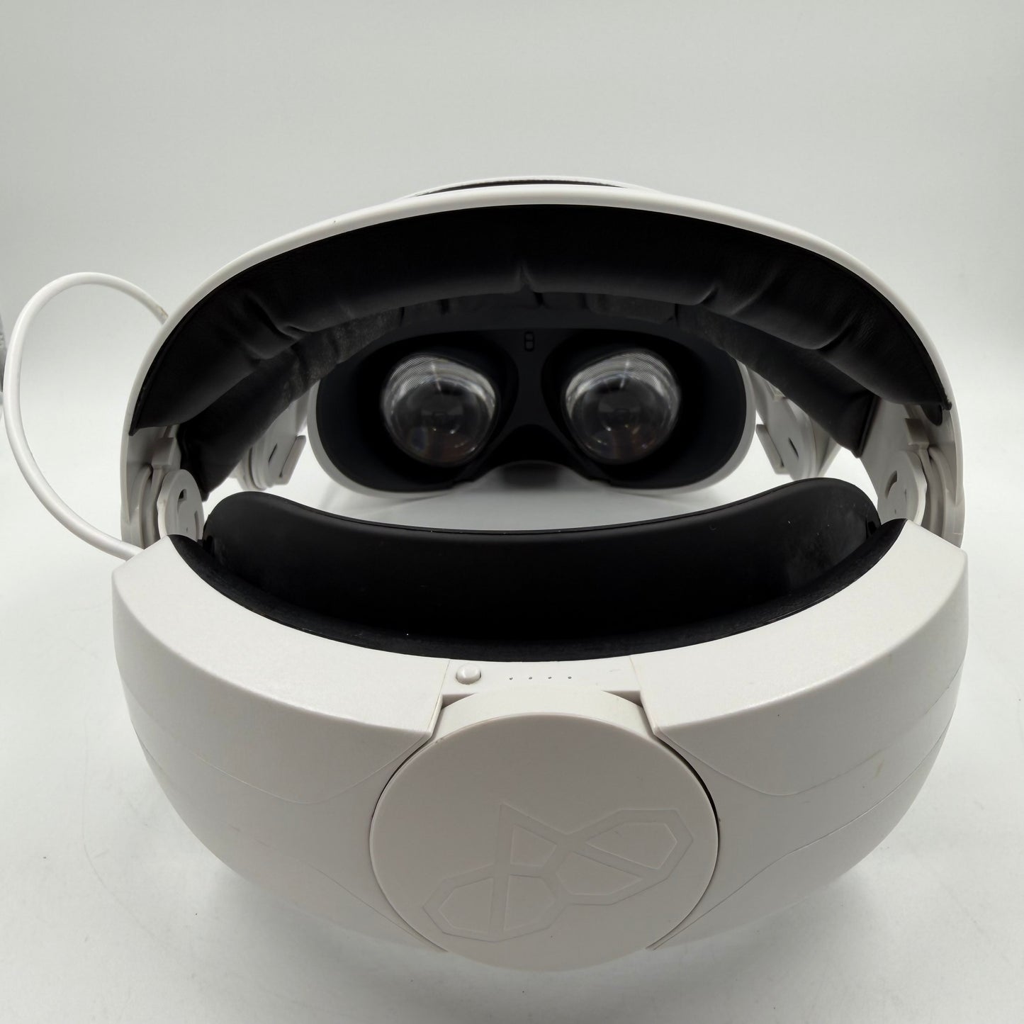 Meta Quest 2 128GB Standalone All-in-One VR Headset KW49CM