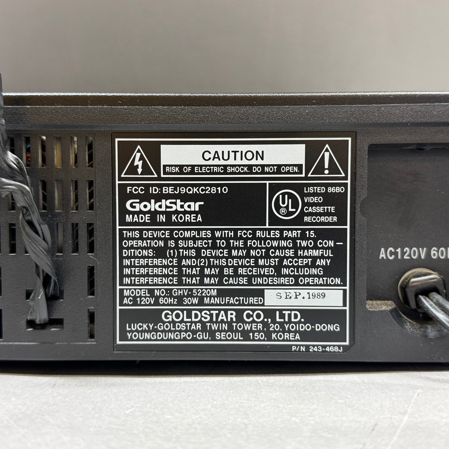 GoldStar GHV-5220M Tape Player Recorder