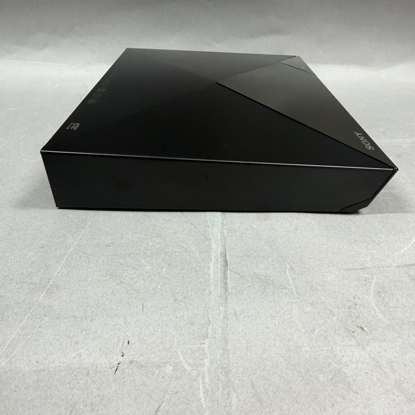 Sony Blu-Ray DVD Player Wired BDP-S5200