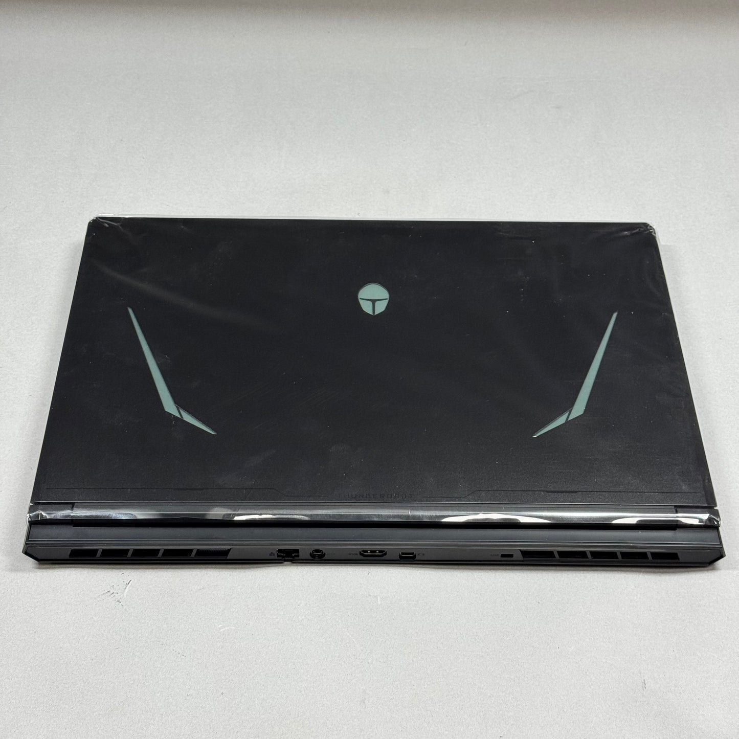 Thunderobot Laptop X17 17.3" Core i7-13620H 2.40GHz 64GB RAM 2TB SSD GeForce RTX 5060