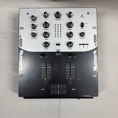 Nurmark Mixer Wired DM1050