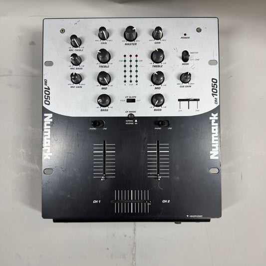 Nurmark Mixer Wired DM1050