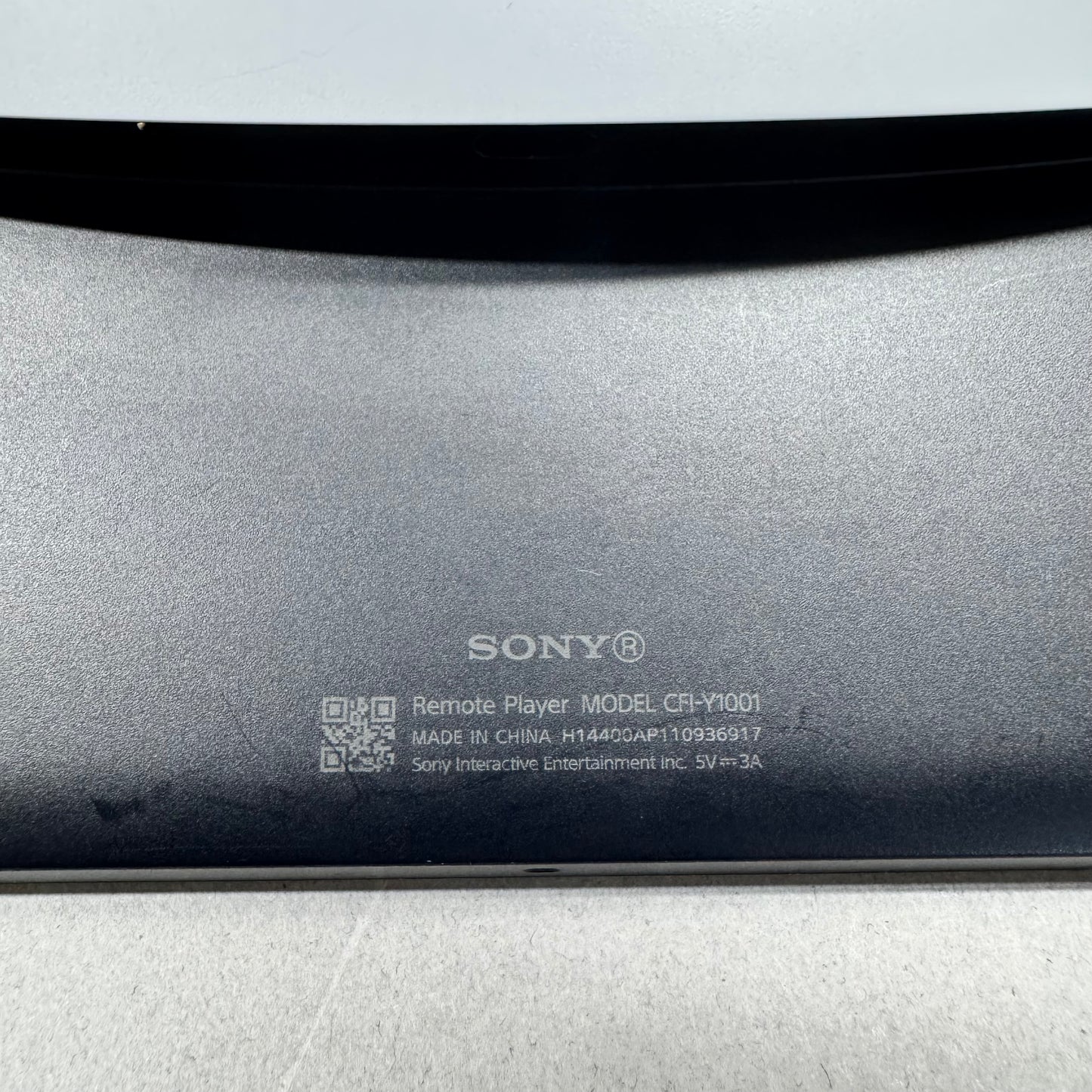 Sony portal CFI-Y1001 Handheld Game System White