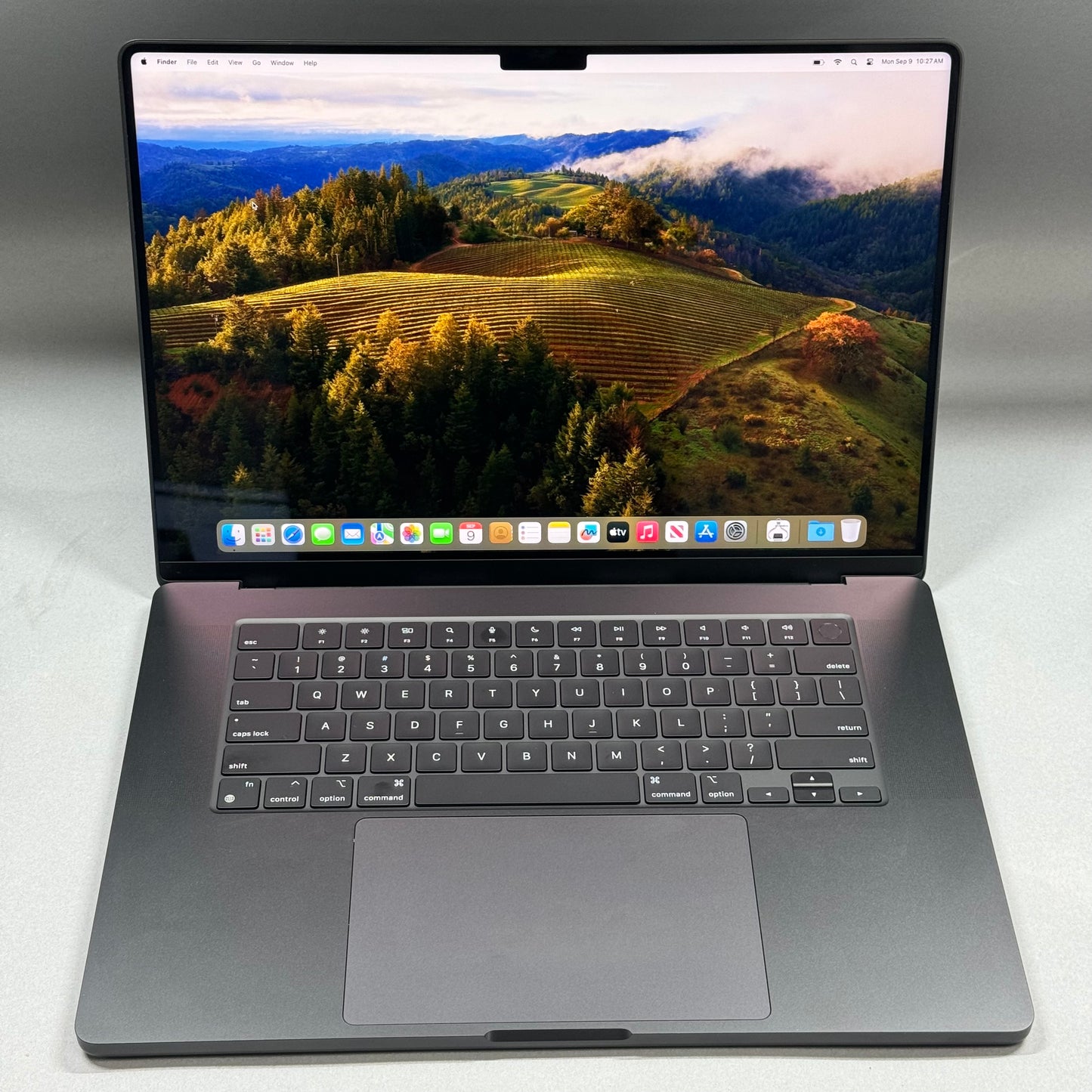 2023 Apple MacBook Pro 16" M3 Pro 3.40GHz 18GB RAM 512GB SSD