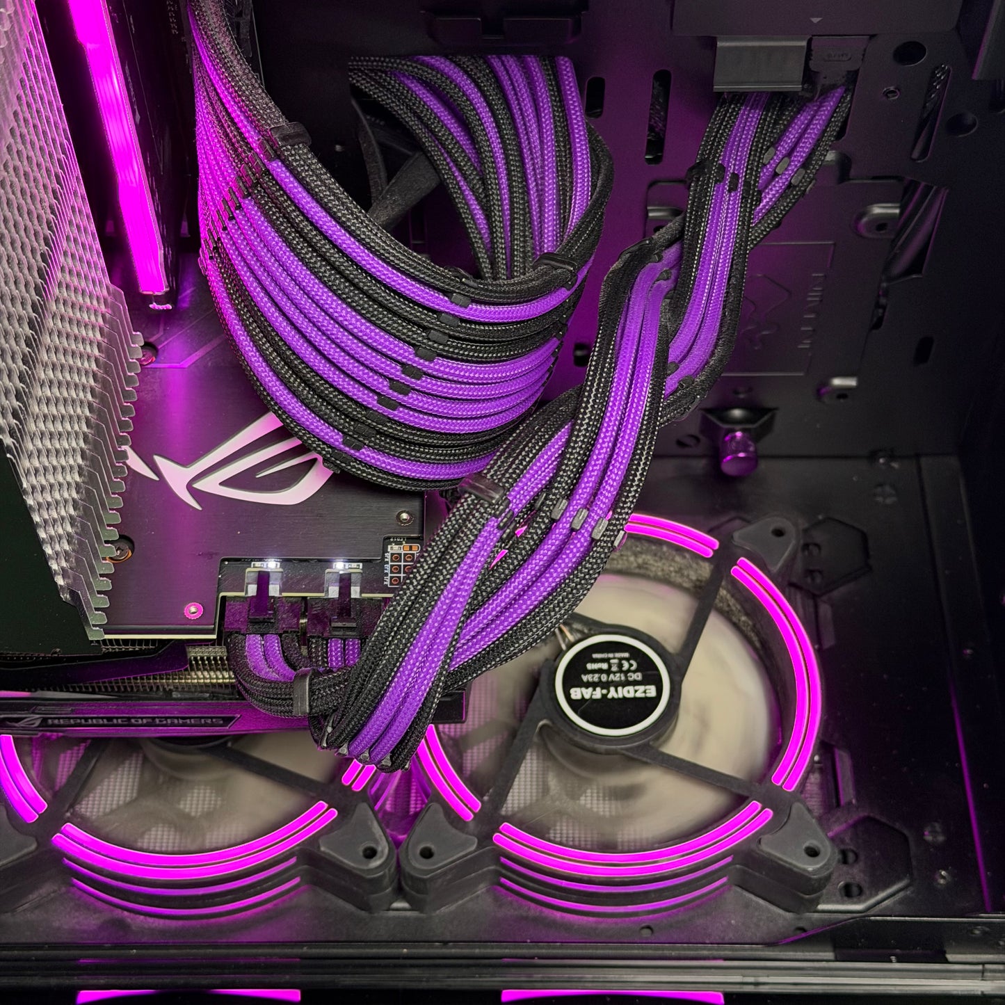 IN WIN Custom PC Ryzen 5 3600 3.60GHz 16GB RAM 512GB SSD GeForce RTX 2070 Super