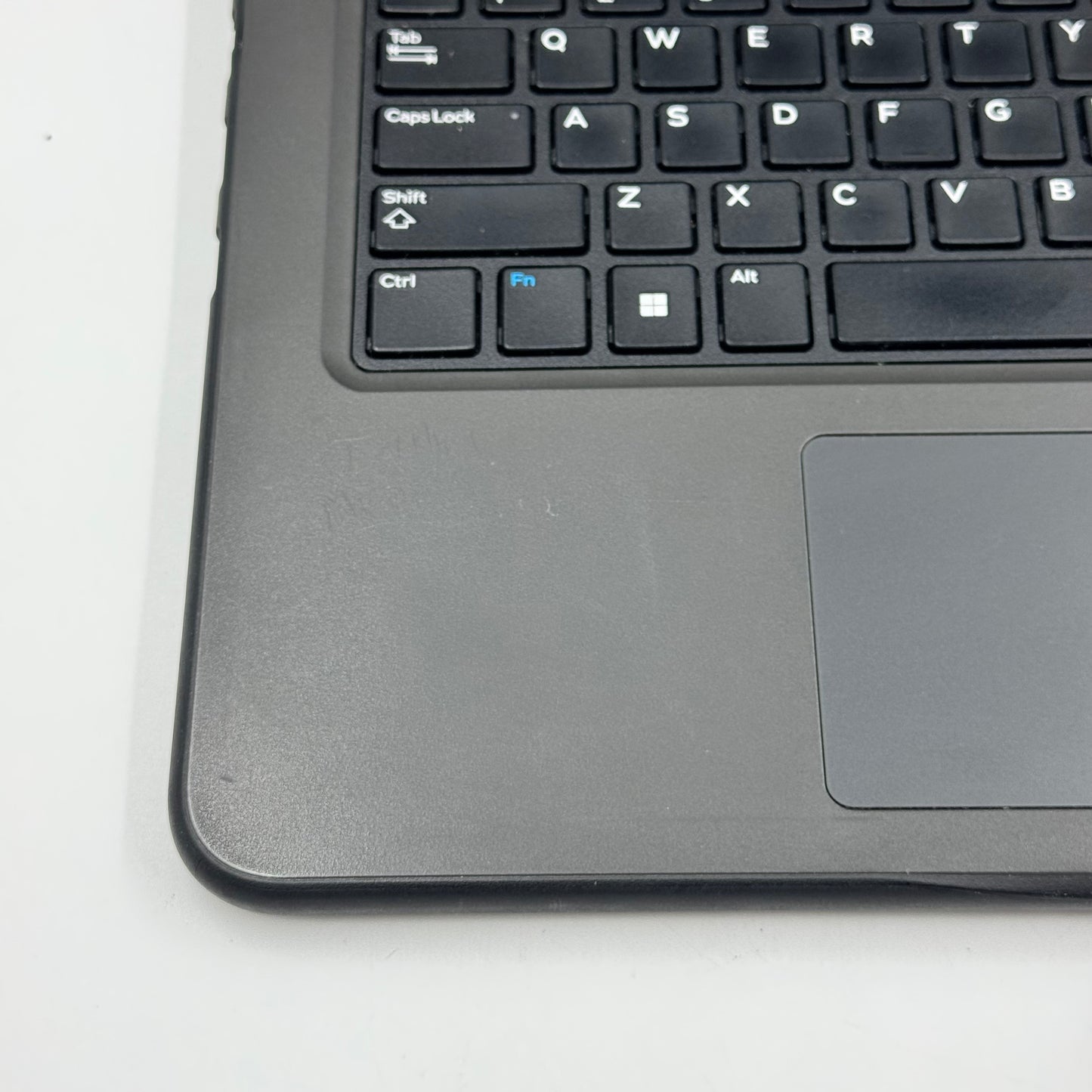 Dell Latitude 3310 13.3" Core i3-8145U 1.80GHz 8GB RAM 128GB SSD