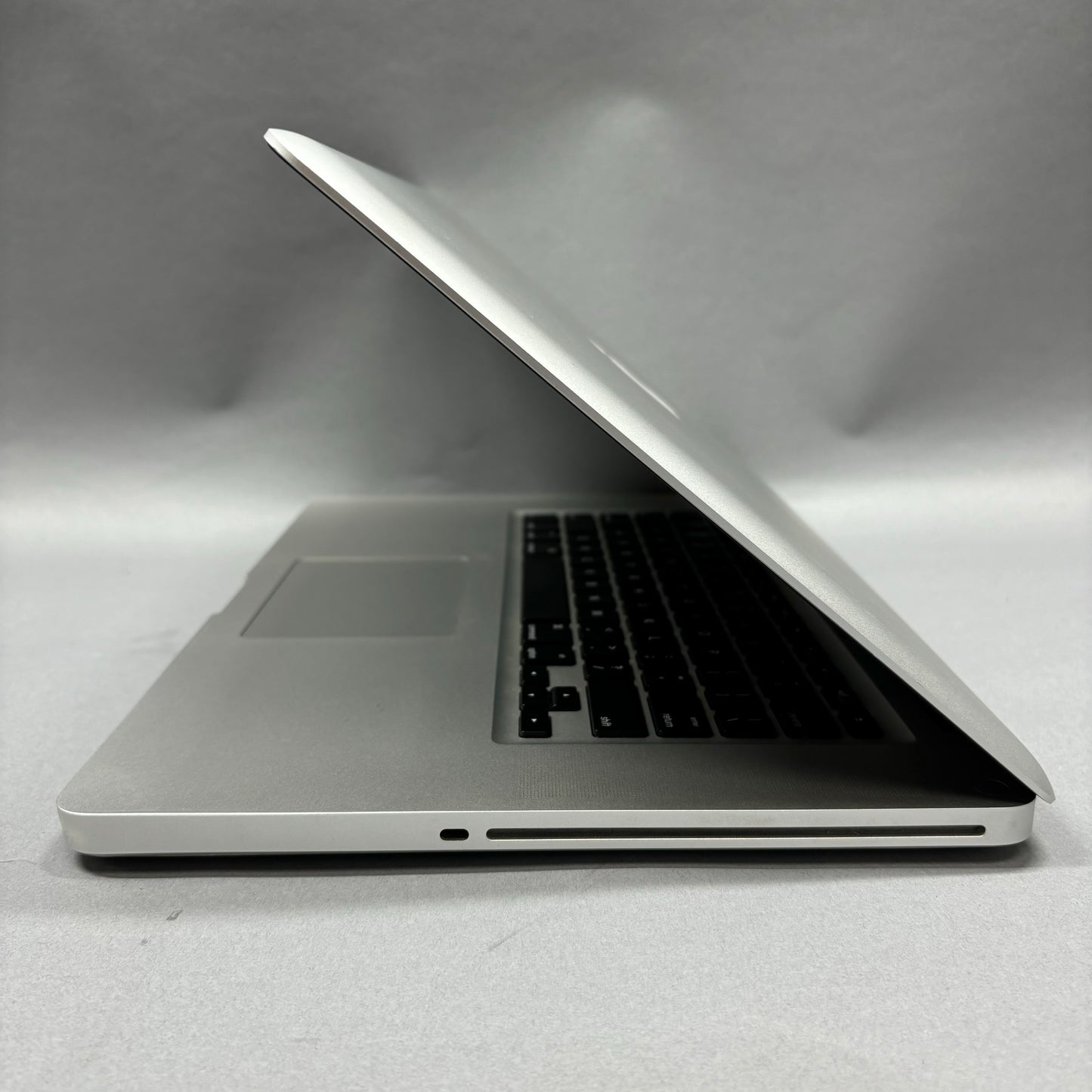 2011 Apple MacBook Pro 15" i7 2.3GHz 4GB RAM 500GB SSD A1286