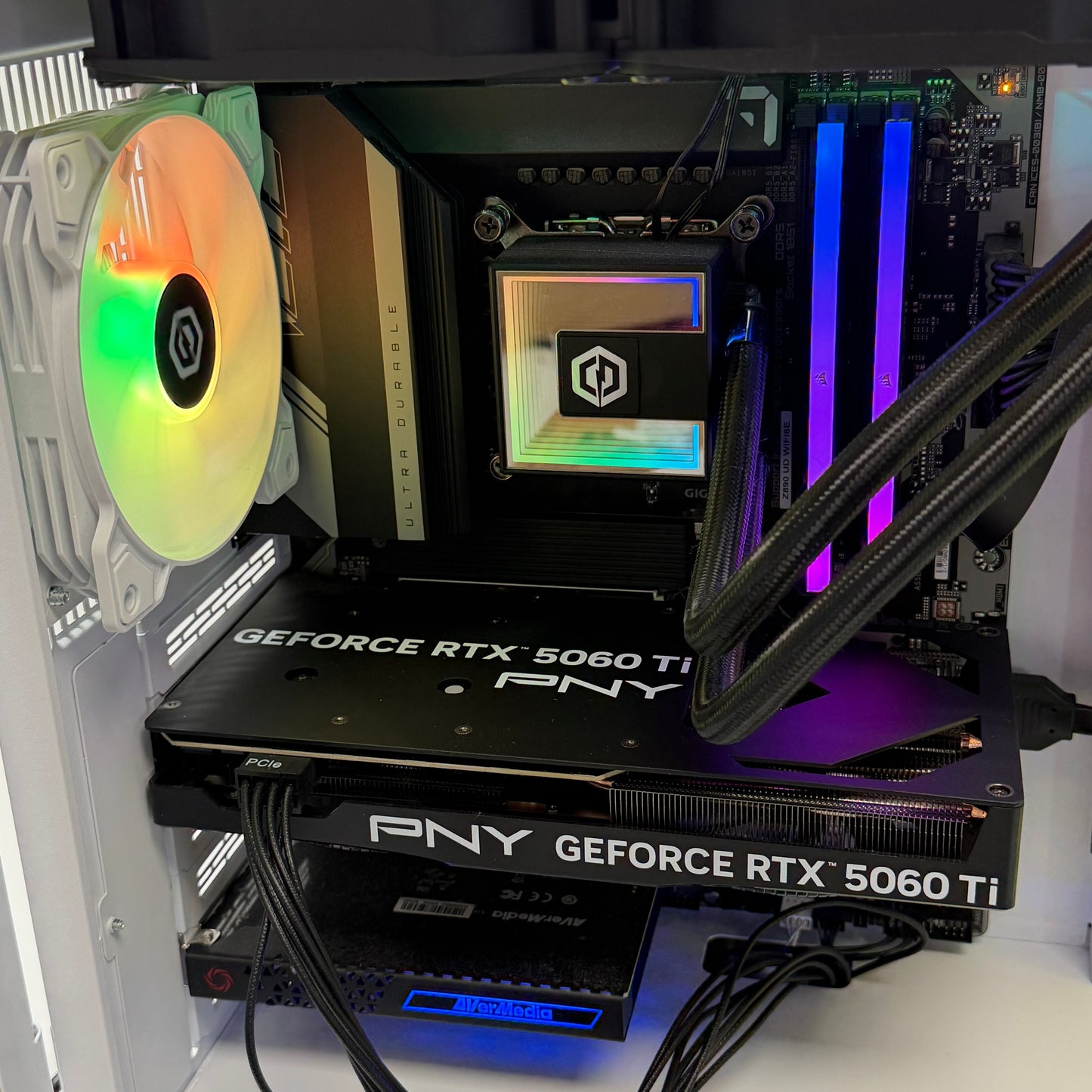 CyberPower Custom PC Ultra 9 285 2.50GHz 32GB RAM 1TB SSD GeForce RTX 5060 Ti