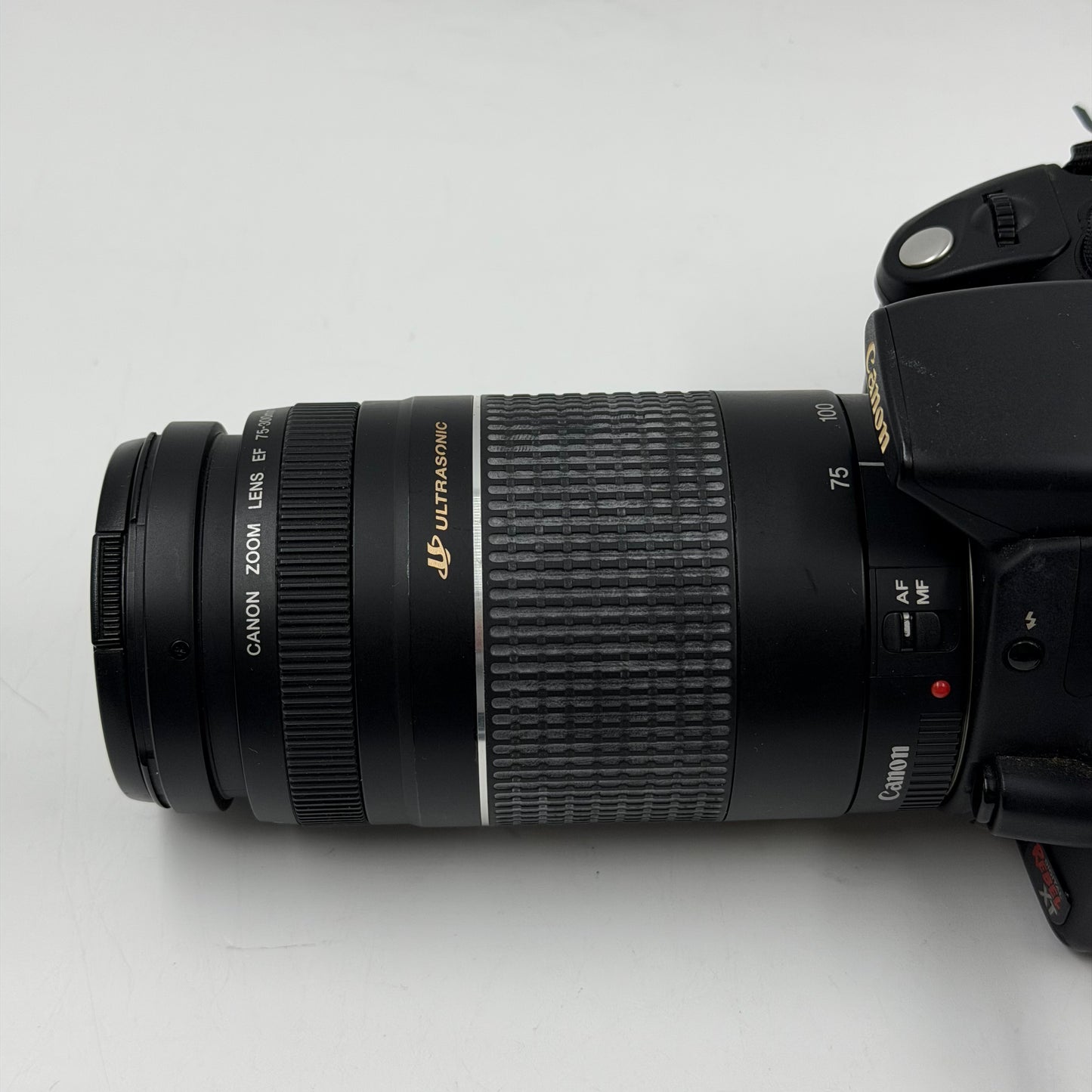 Canon EOS Digital Rebel XT 8.0MP Digital SLR DSLR Camera w/75-300mm Zoom Lens