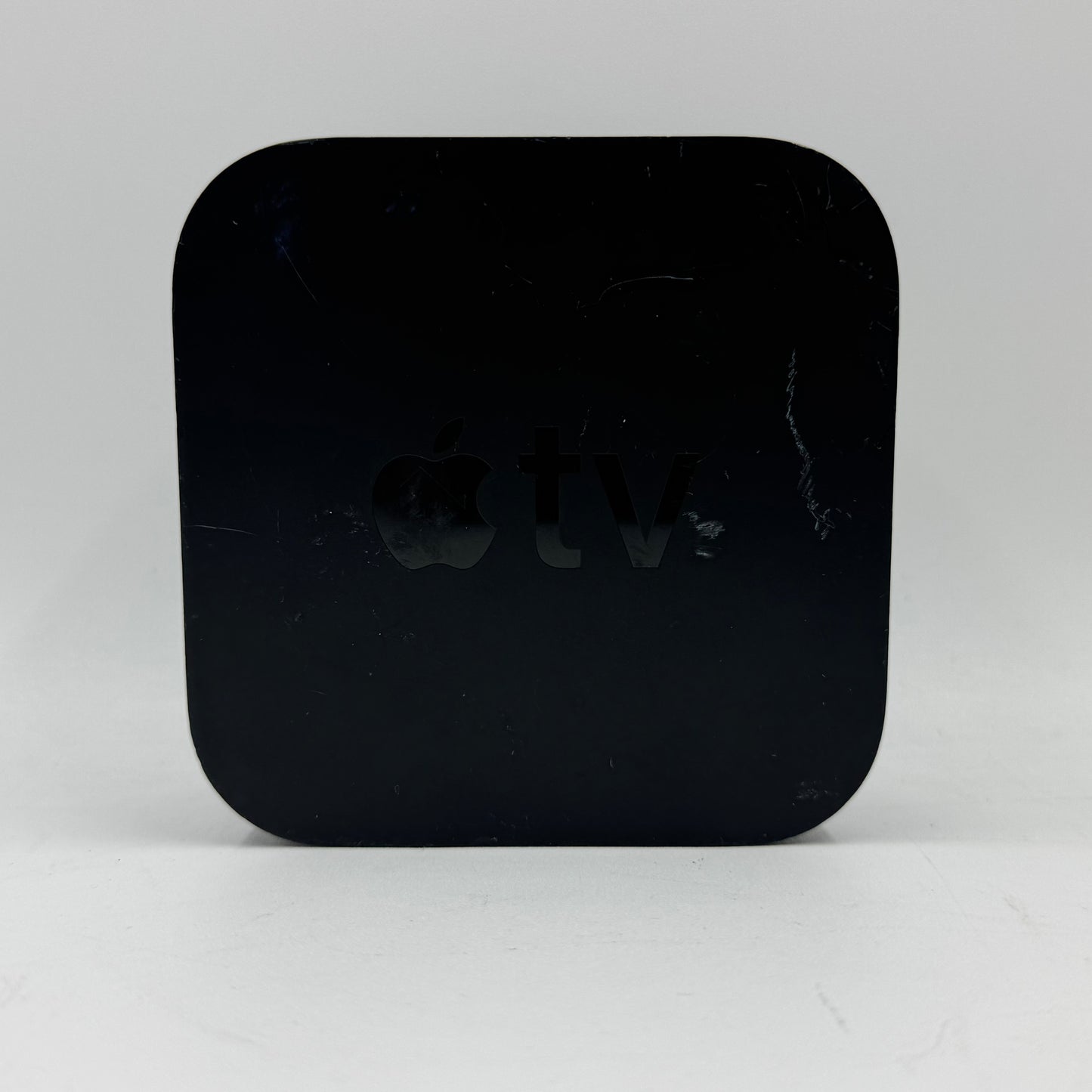 Apple TV 4K 1st Gen 32GB Digital HD Media Streamer MQD22LL/A WiFi + Ethernet