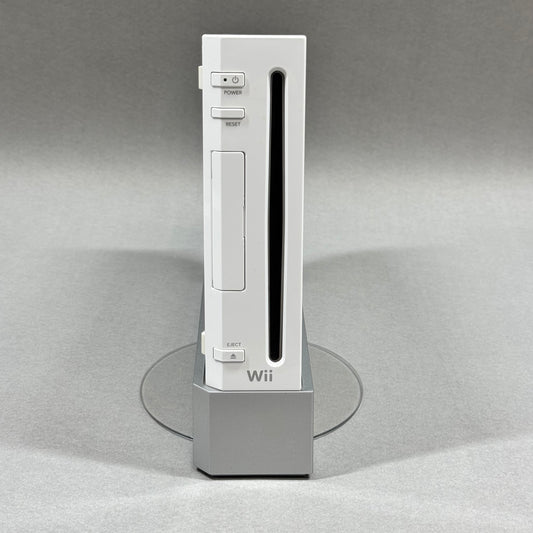Nintendo Wii Video Game Console RVL-001 White Bundle
