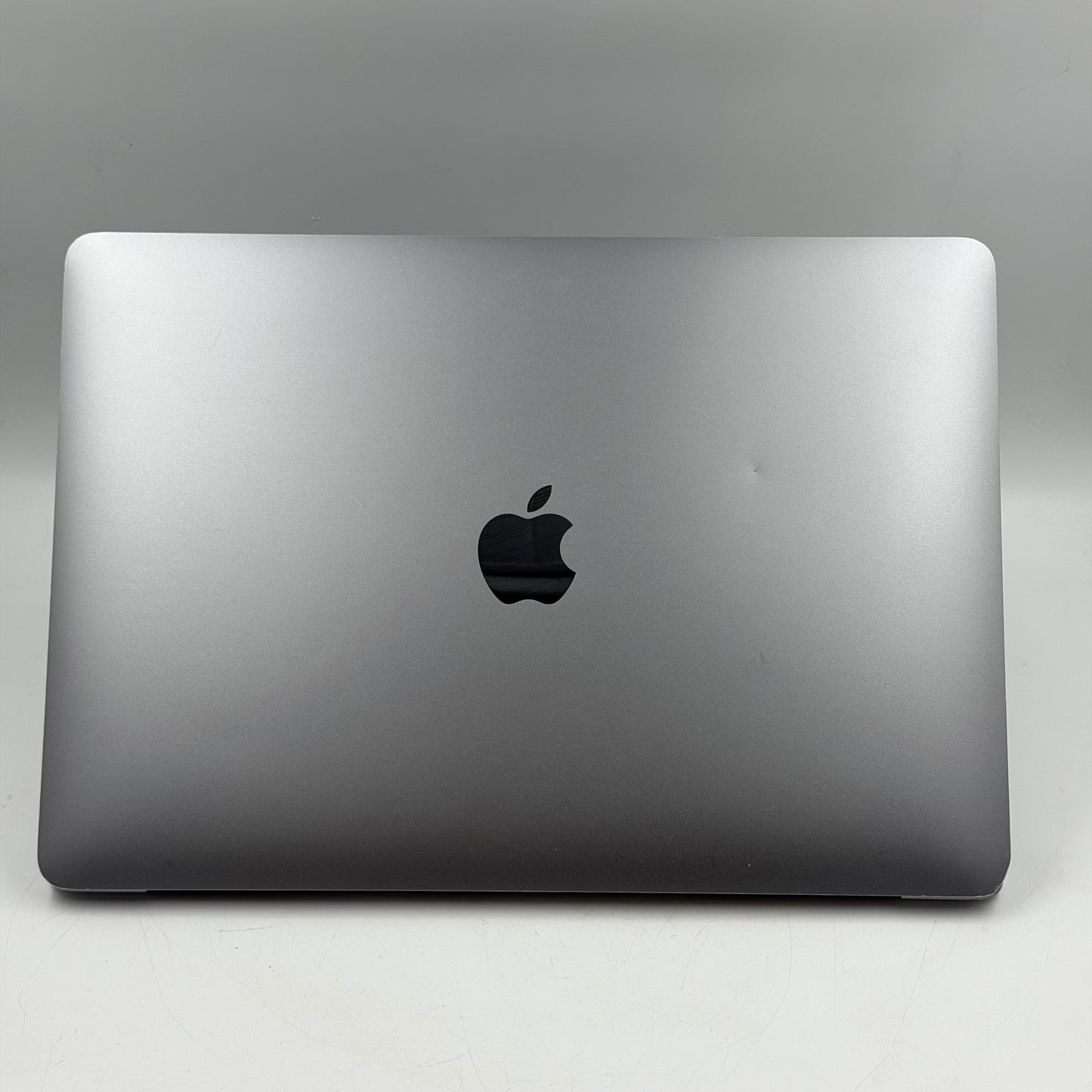 2019 Apple MacBook Air 13.3" i5 1.6GHz 8GB RAM 128GB SSD Gray A1932