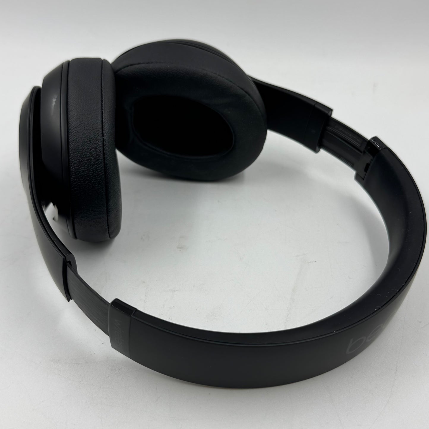 Beats Studio3 Wireless Over-Ear Bluetooth Headphones Black