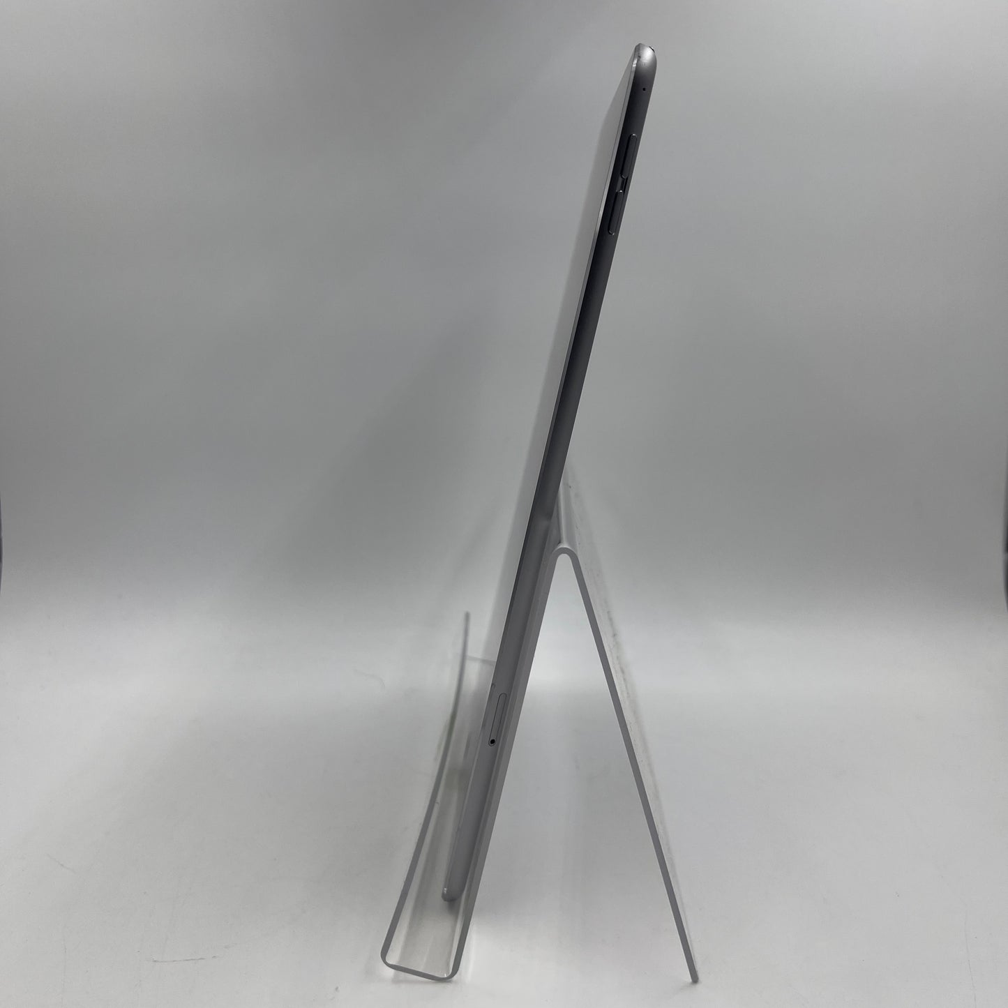 Unlocked Apple iPad Air 2nd Gen 16GB Space Gray NGGX2LL/A