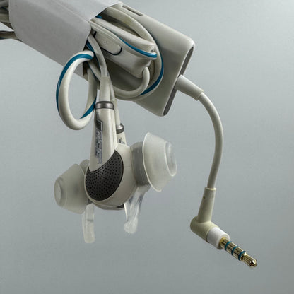 Bose QuietComfort 20 QC20 Noise Cancelling Heaphones white blue